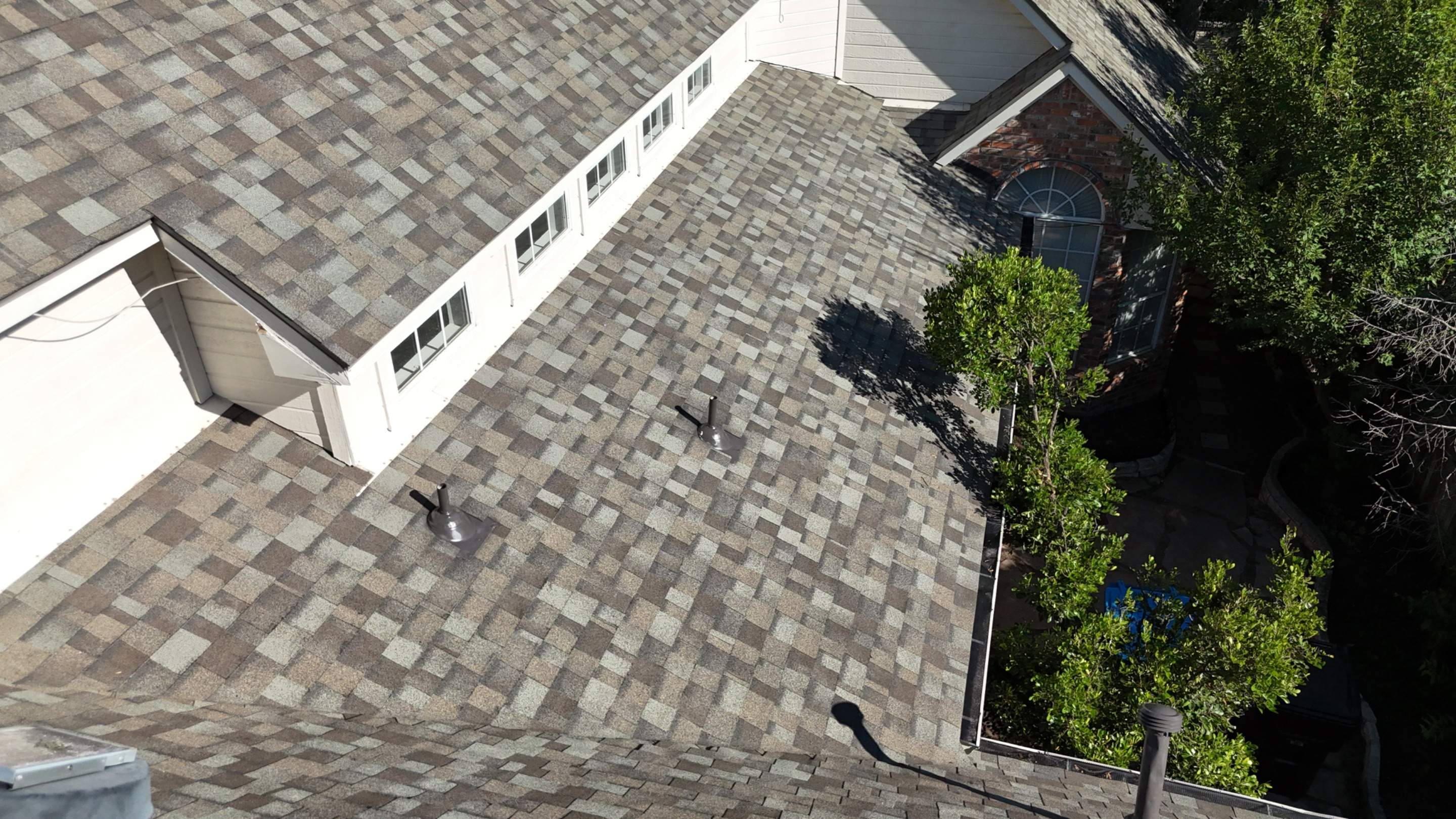 Driftwood - Owens Corning by RoofsOnly.com