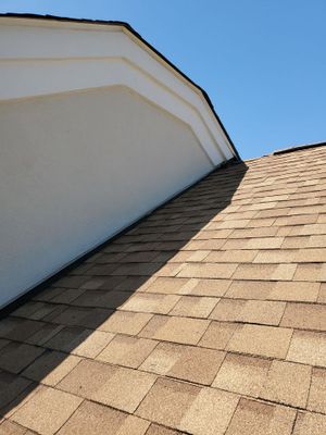 Residential Roofing Installation using Owens Corning® Oakridge Tru-Def Desert Tan