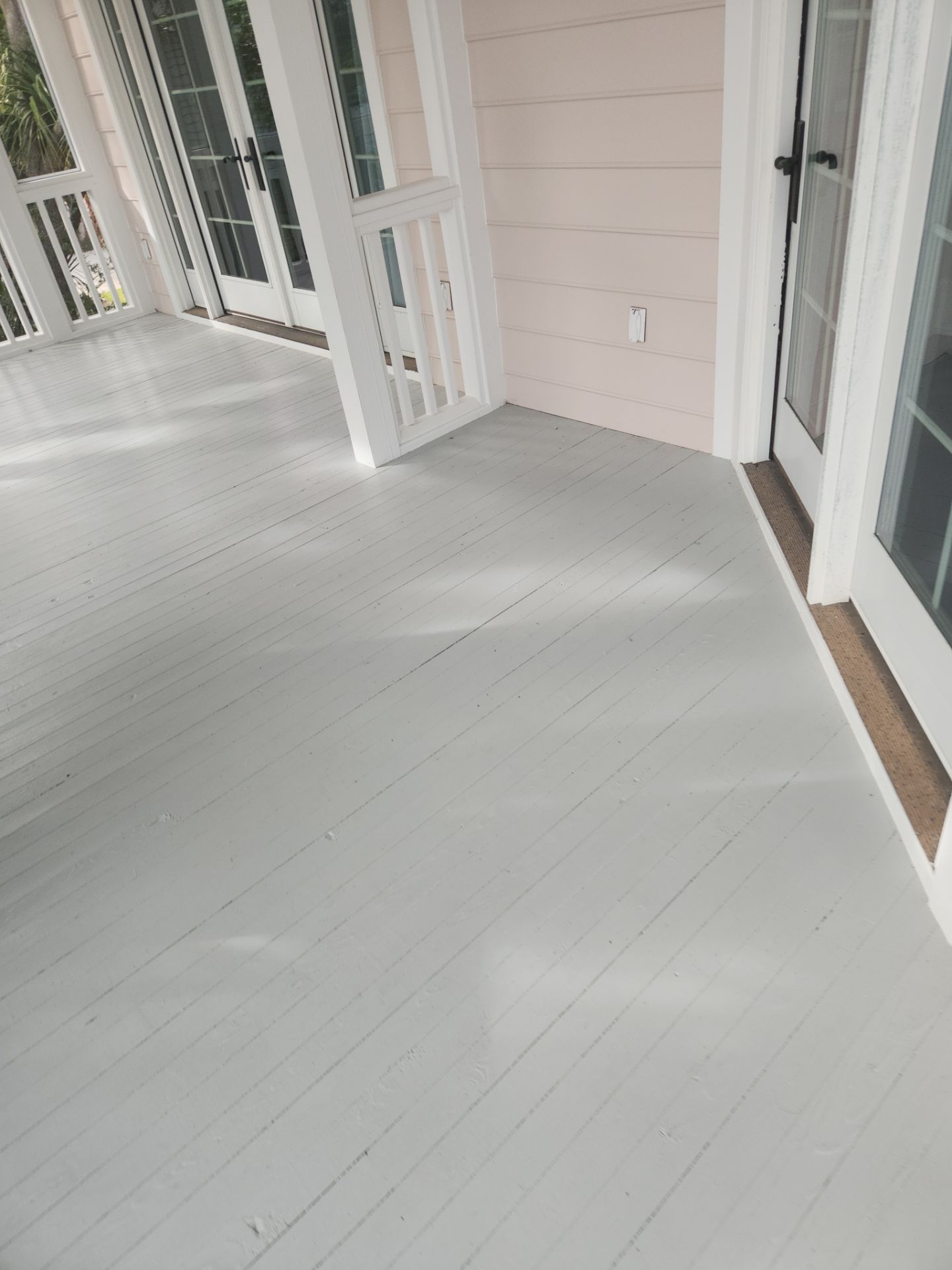 Painted Deck using AcryFin by DuraSeal
