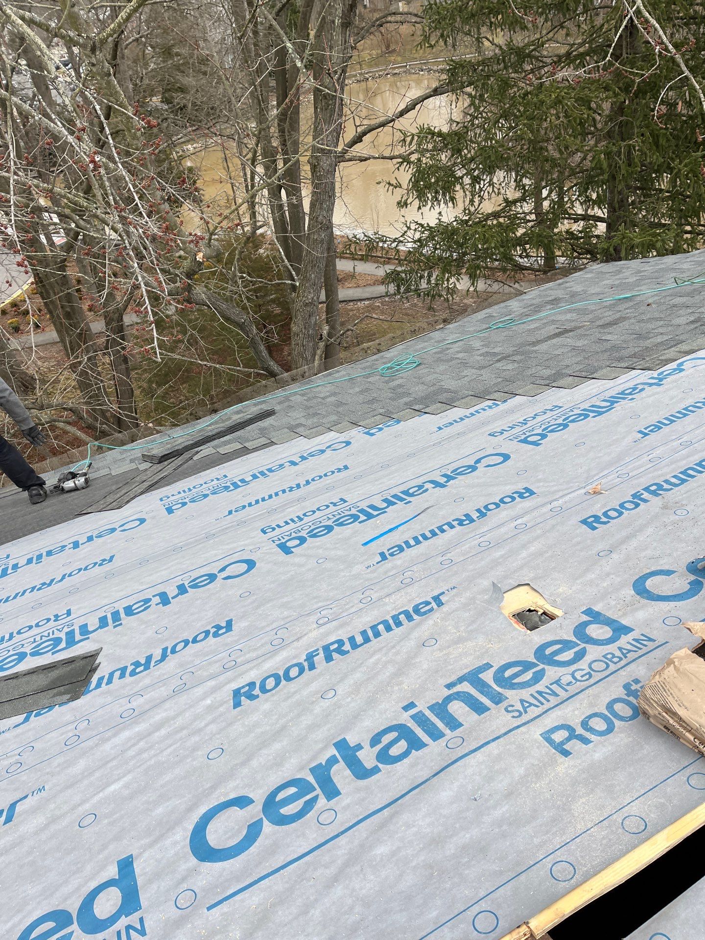 Alexandria Certainteed Landmark Roof in Colonial Slate by RM Banning, Inc.