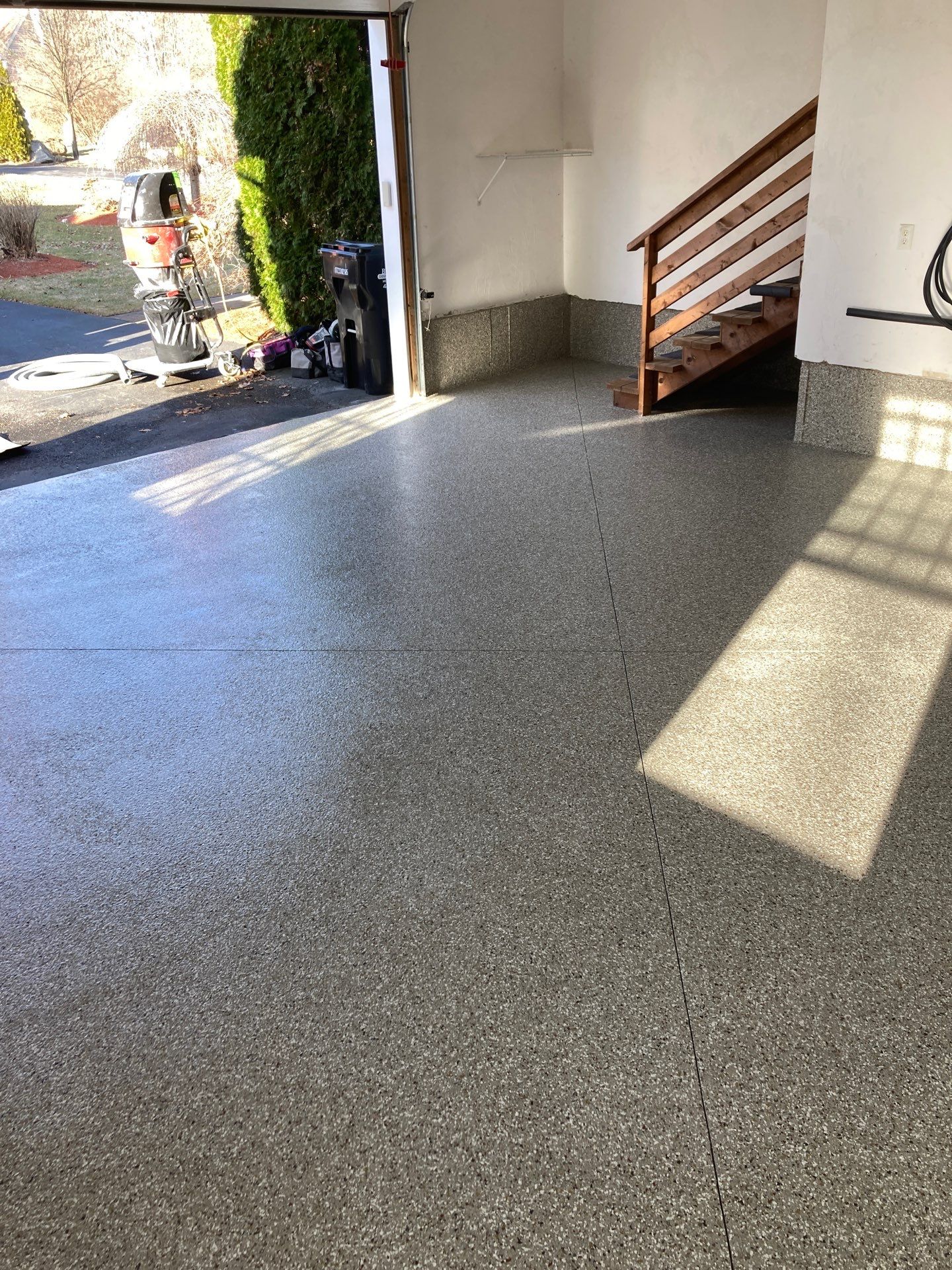 Garage in Nashua, NH 03063 by Symphony Concrete Coatings