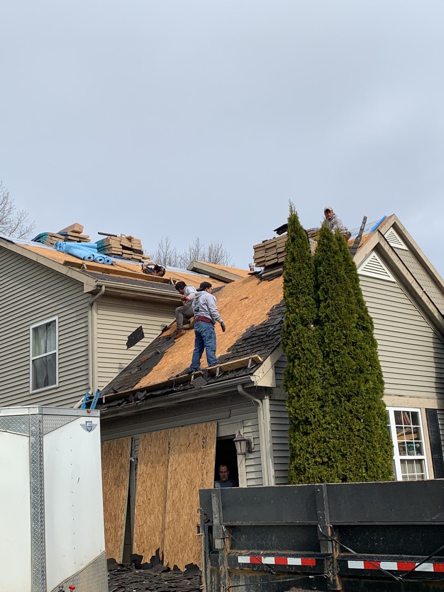 Roof Replacement using CertainTeed Landmark by 180 Contractors