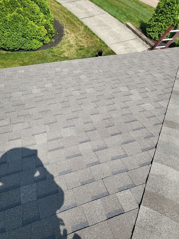 ATLAS PINNACLE HP W/SCOTCHGARD COLOR: WEATHERED WOOD by Eagle Eye Roofing