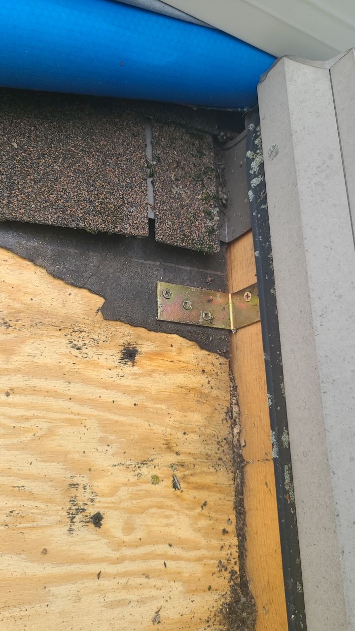 Arlington: CertainTeed Landmark Pro Designer Shingles in Max Def Heather Blend by RM Banning, Inc.