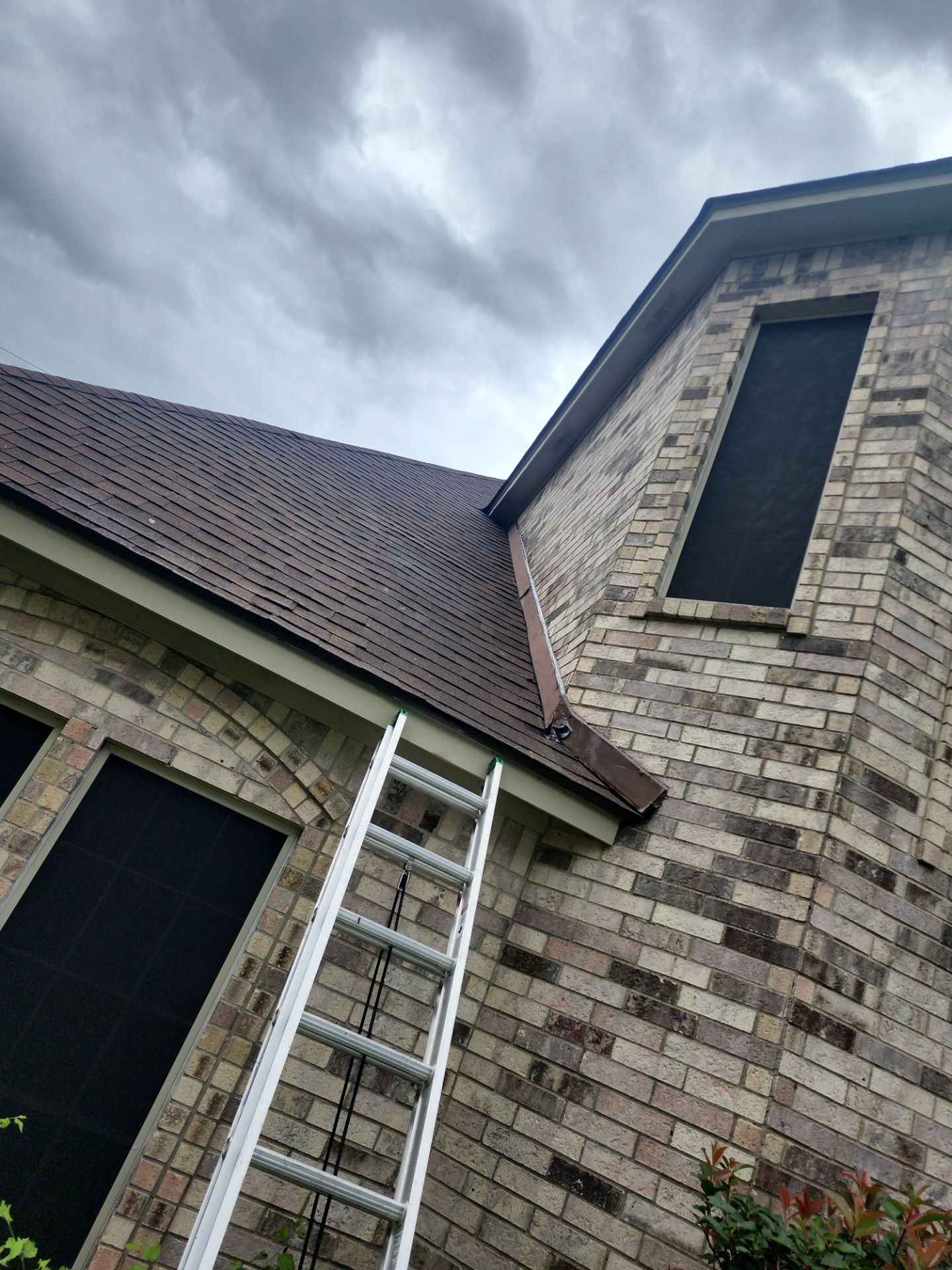 Residential Roofing Repair using Owen's Corning Duration (Lifetime) Shingles by Roof Repair Company