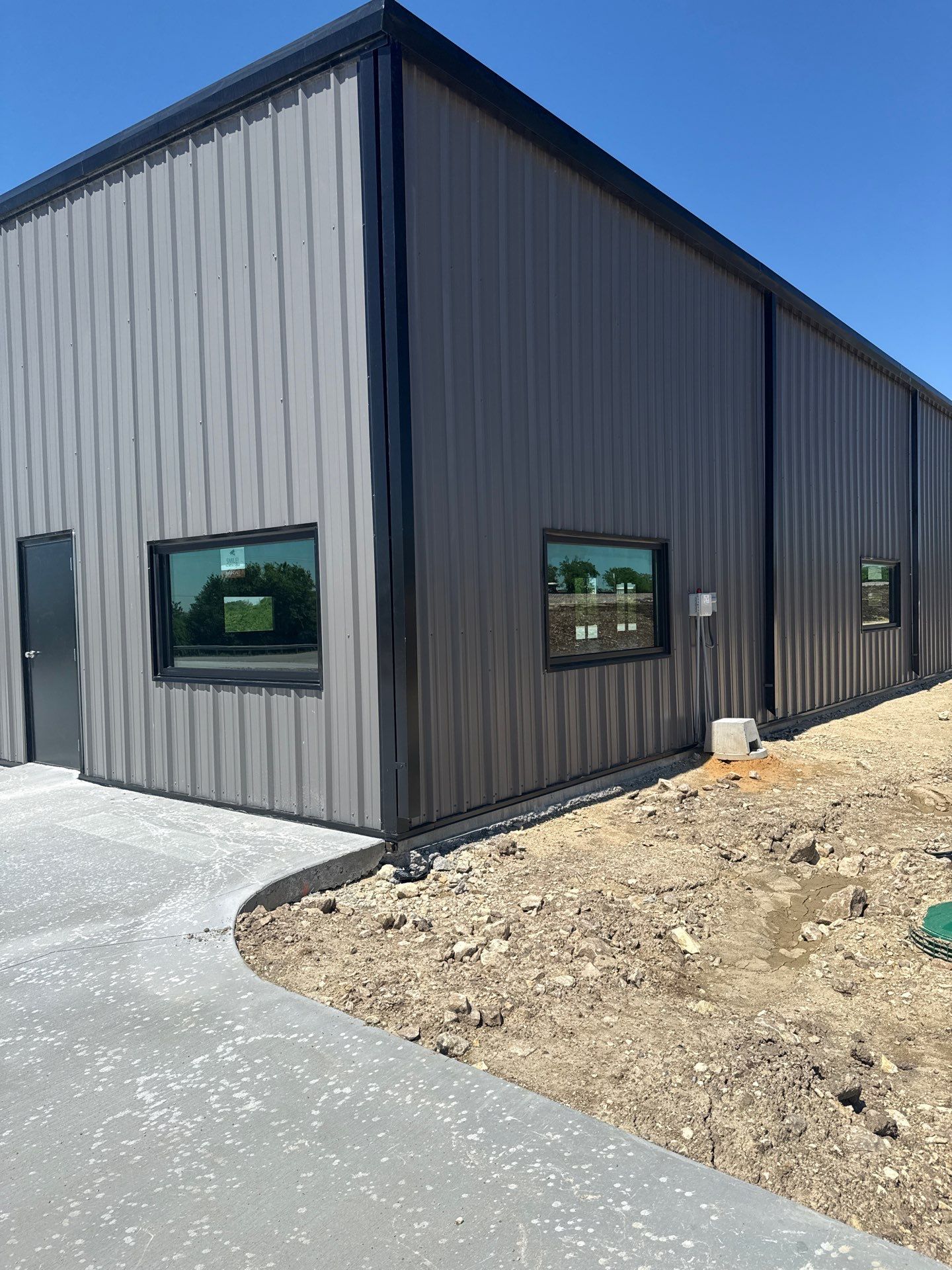Avondale Emerald Custom Pools by United Glass Commercial