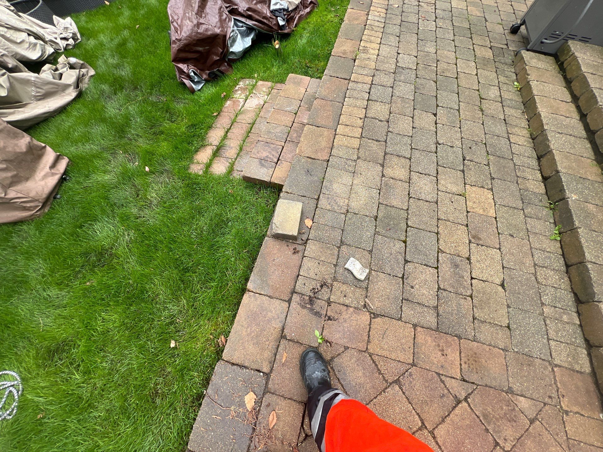 dryvit using Algaecide, soft wash soap by Northern Power Washing LLC.