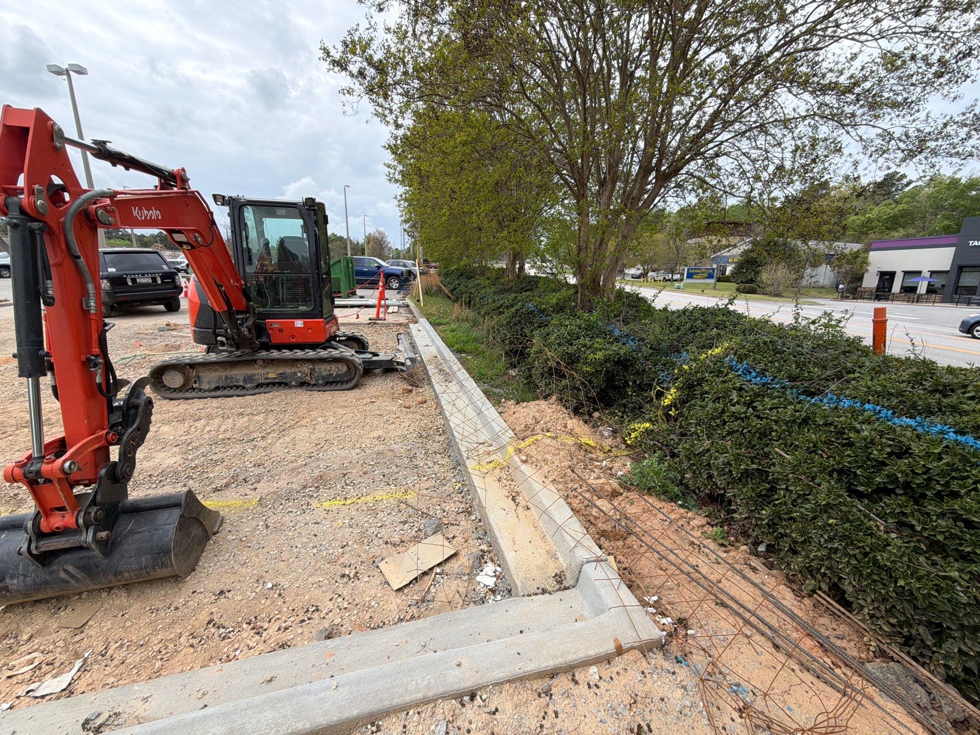 FTB Haribson Bank Project Columbia SC - (Commercial) by Carolina-Metro Landscape, Inc