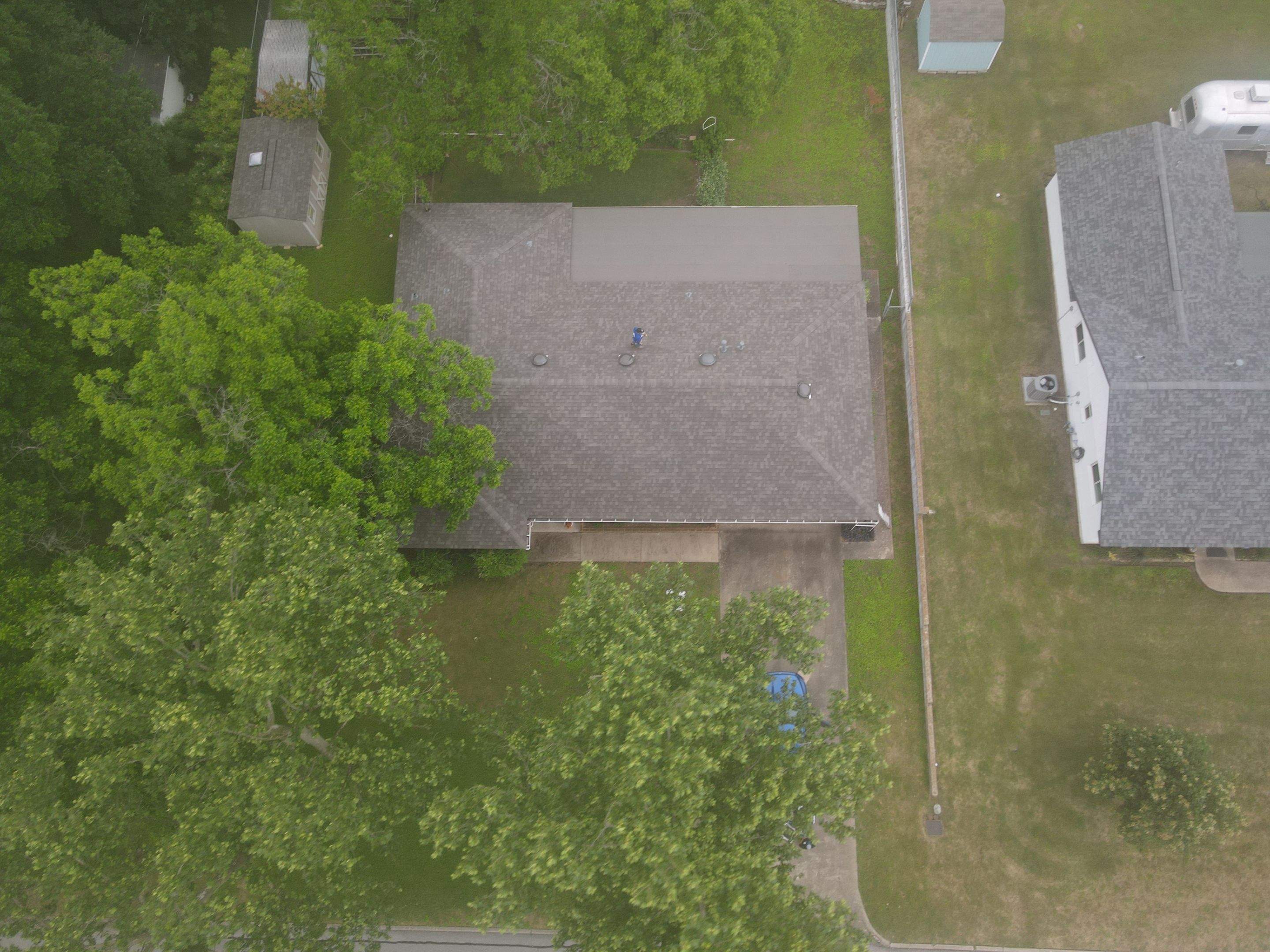 Residential Roofing Installation using Owens Corning Oakridge by Lighthouse Contractors