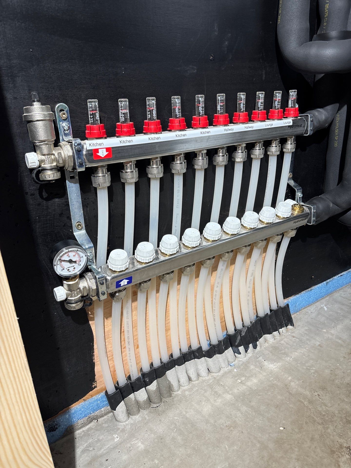 🔥 Heat Pumps in Old Stone Properties? Let’s Bust That Myth… by Elite Services Group Ltd