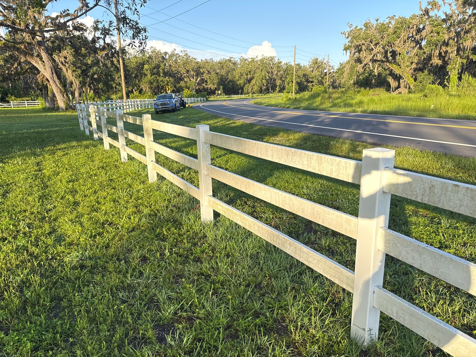 π Vinyl Horse Fence & Entrance Cleaning β Old Tampa Rd, Parrish, FL by Sunshine AquaWash