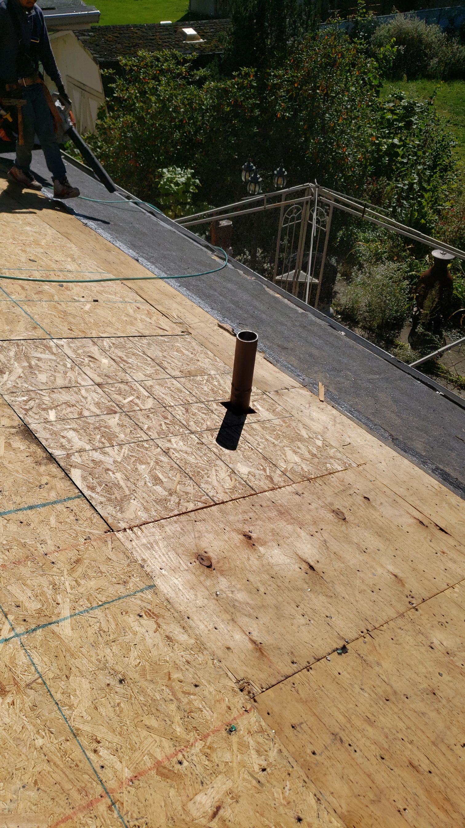 ATLAS PINNACLE COLOR: PRISTINE HEATHER DRIP EDGE: MUSKET BROWN by Eagle Eye Roofing