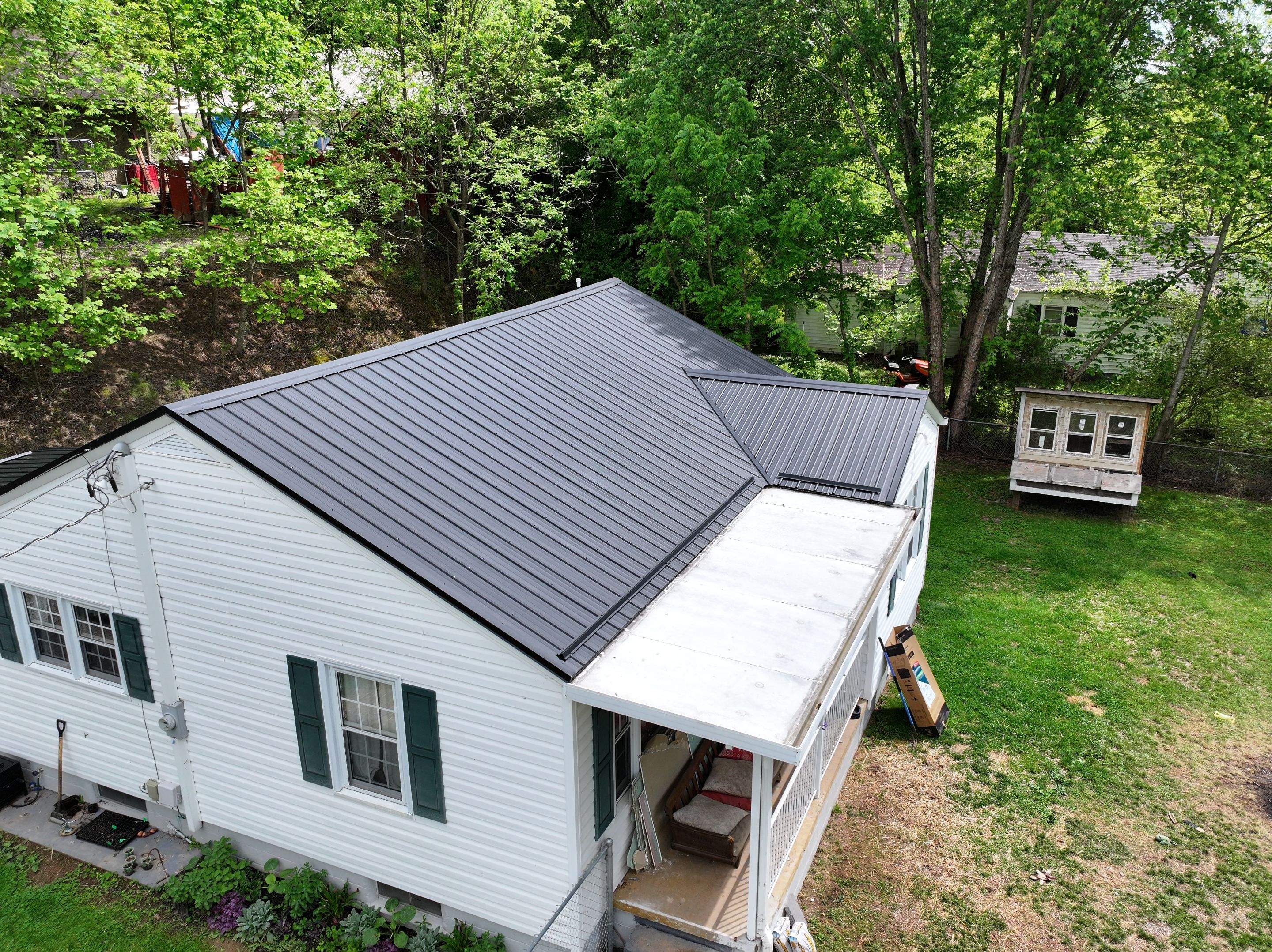 Boilore Residence by Omnia Roofing