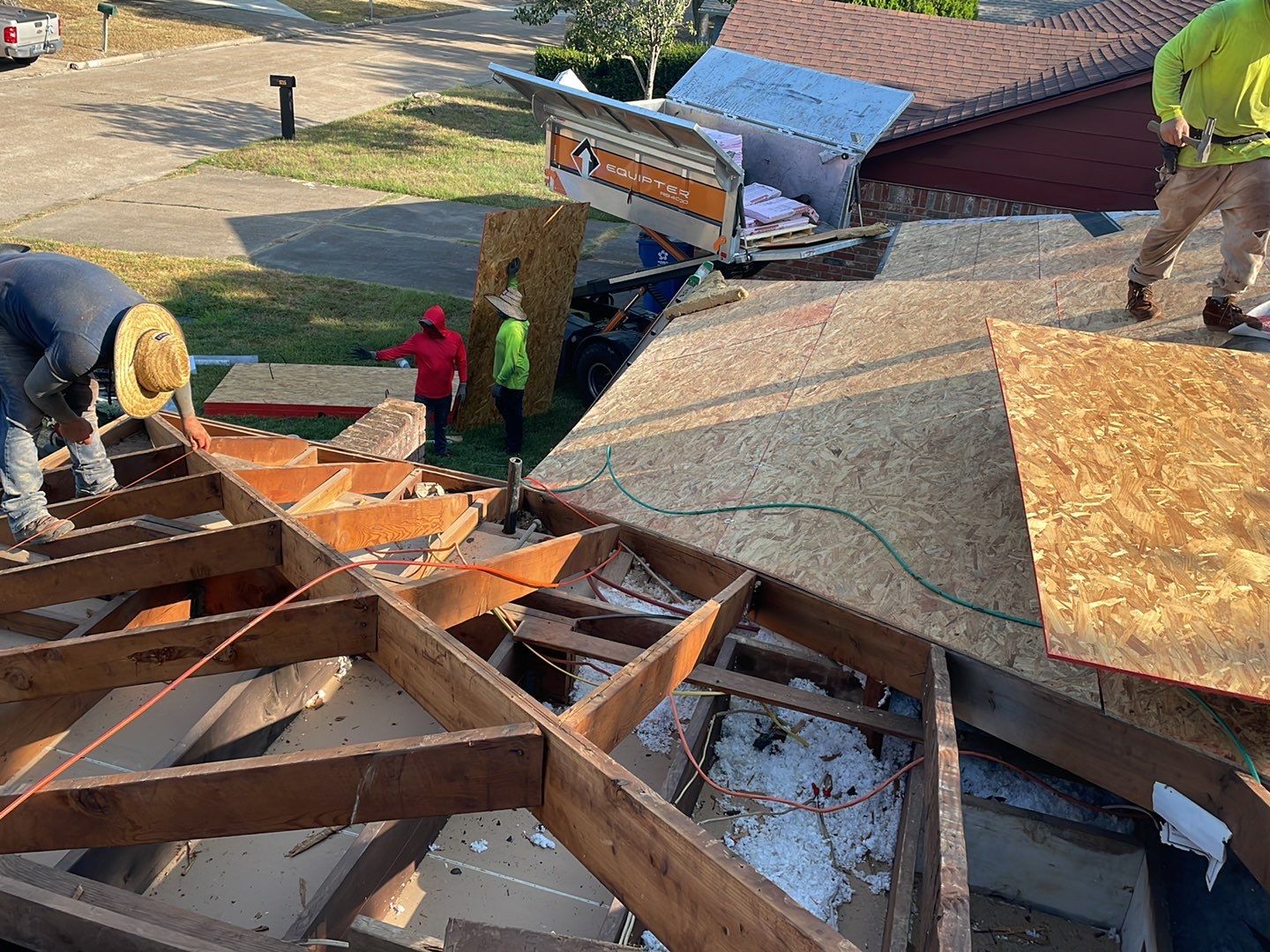 Residential Roofing Installation using Owen's Corning Duration (Lifetime) Shingles by Roof Repair Company