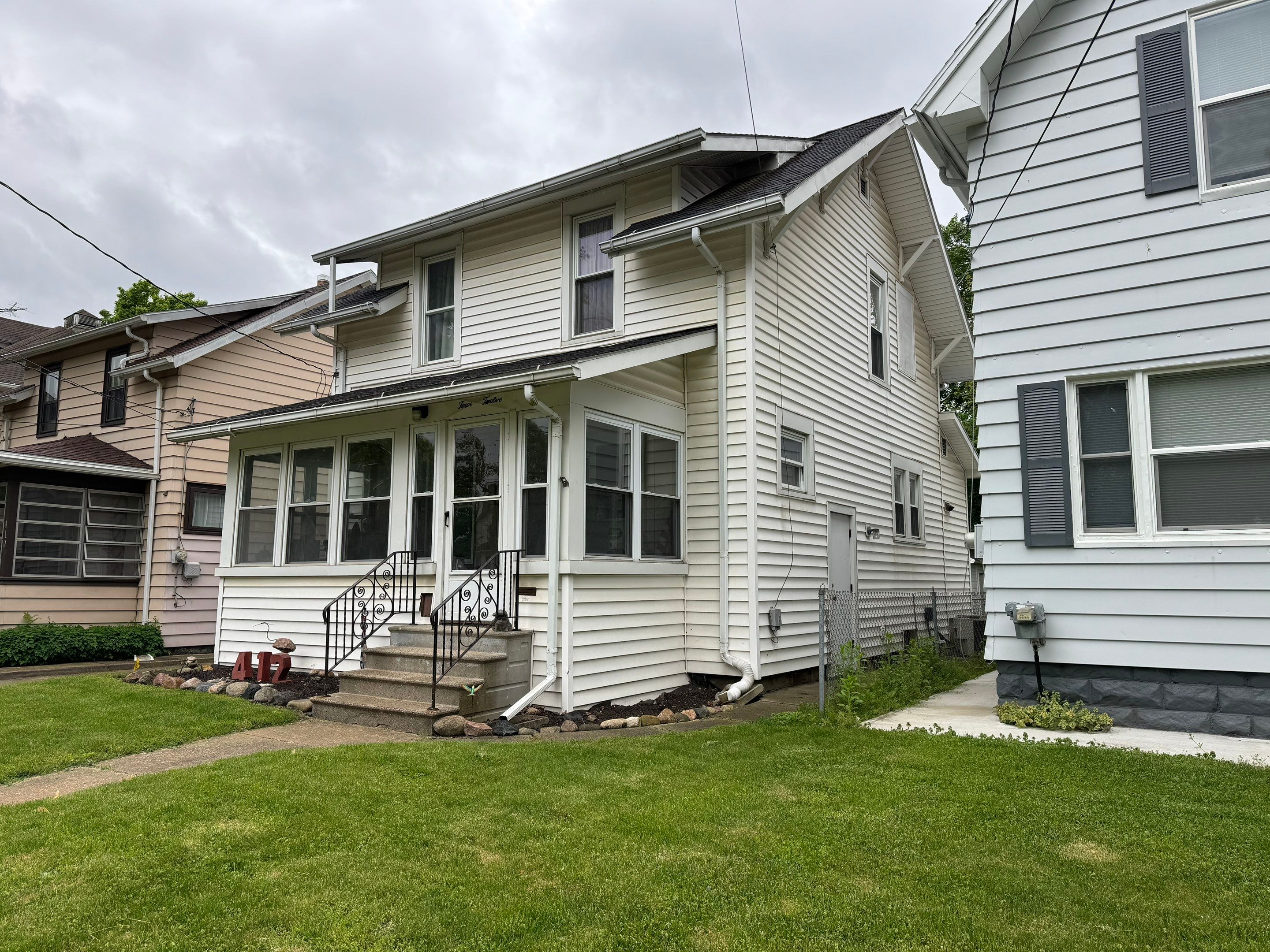 Residential Roofing Installation using Certainteed by GRACCO