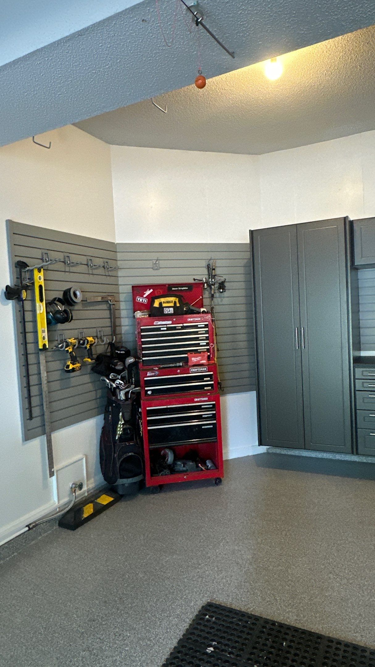 Steven S. upgraded his garage with amazing new cabinets by Banner Garage