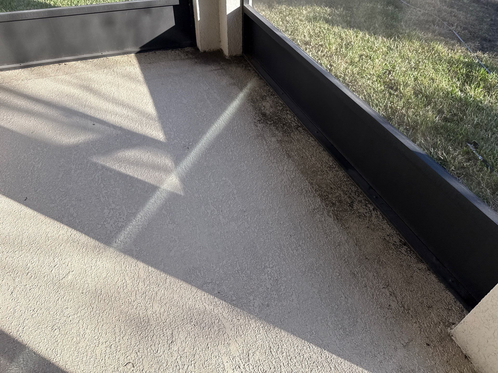 House Wash, Lanai Cleaning & Driveway Washing | Willow Walk Palmetto FL by Sunshine AquaWash