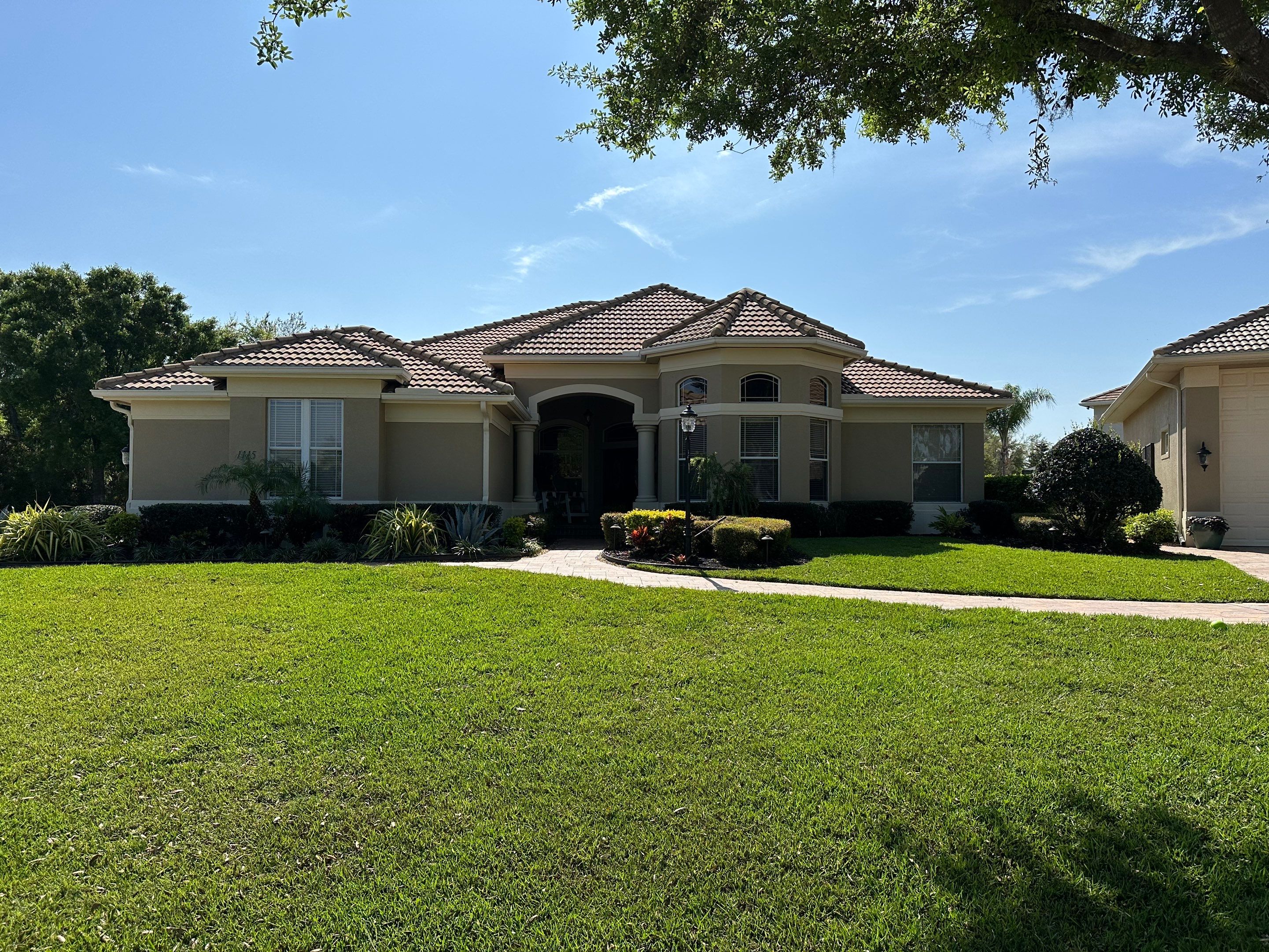 Concrete Tile Roof Cleaning in Winding River Community, Bradenton, FL | Sunshine AquaWash by Sunshine AquaWash
