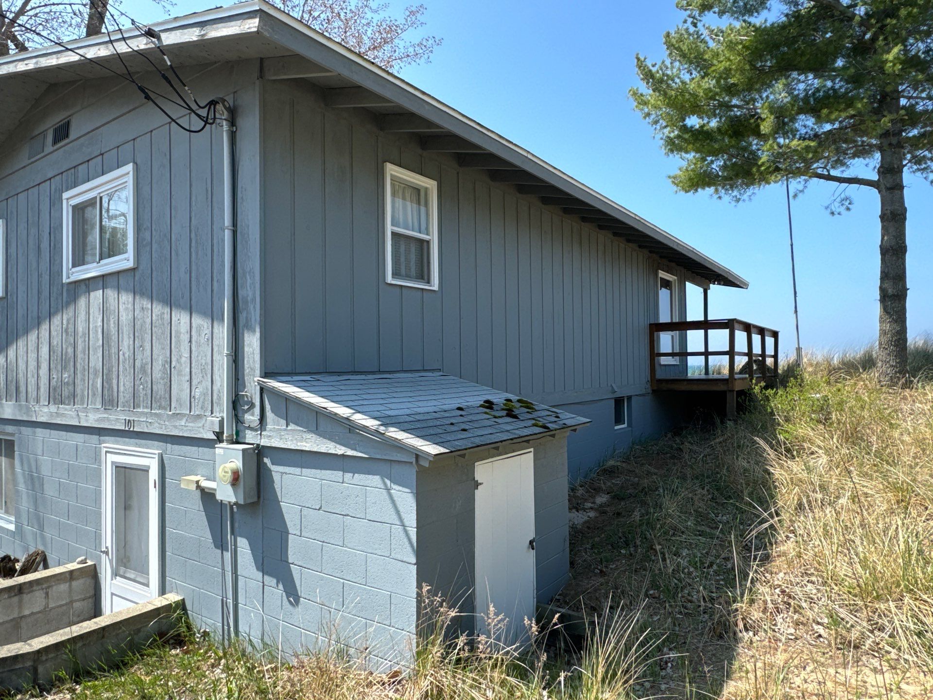 Exterior Painting. Exterior staining by Gordon Painting