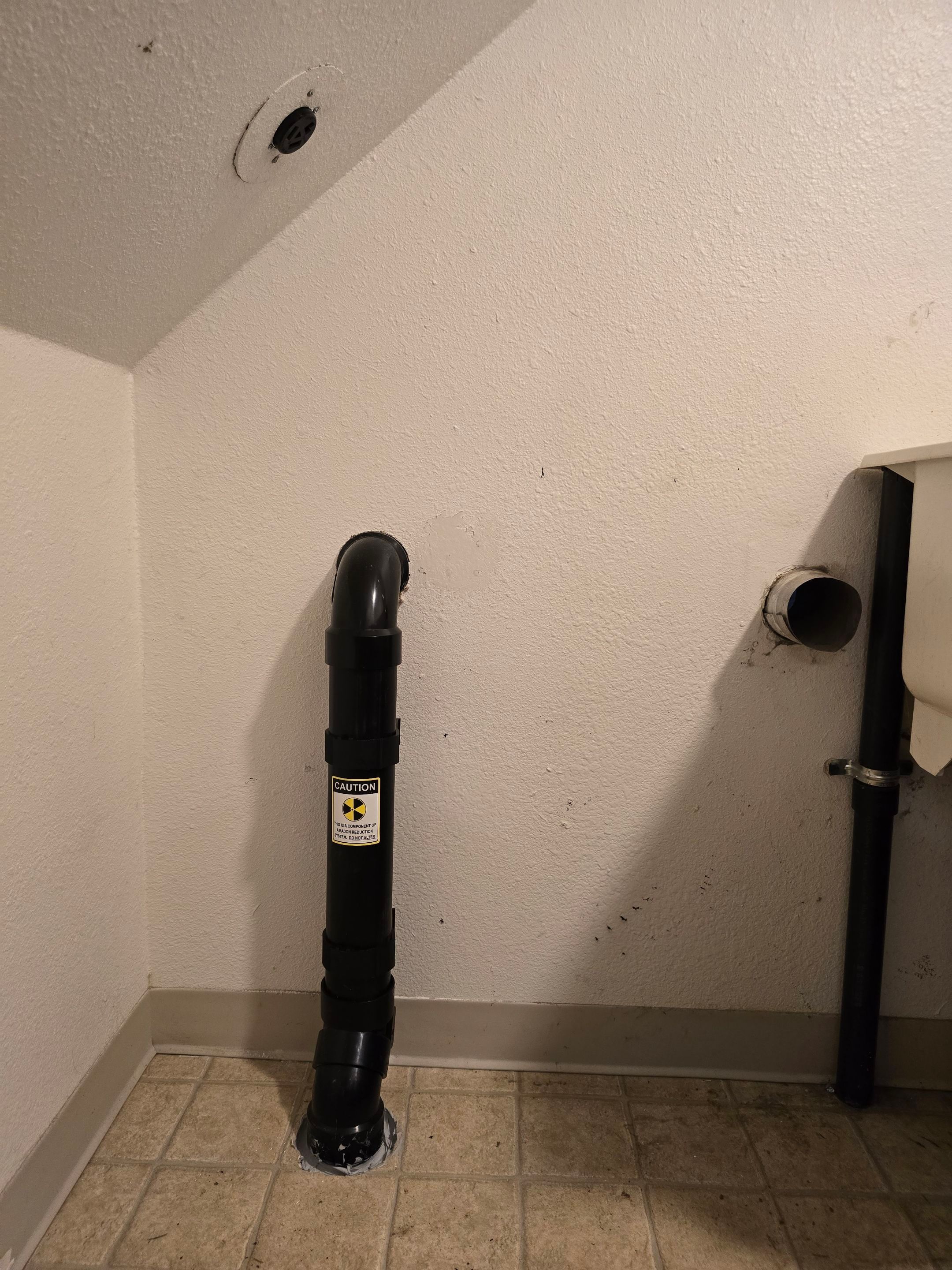 Sub Slab SafeAir™ System by JustRadon.Com