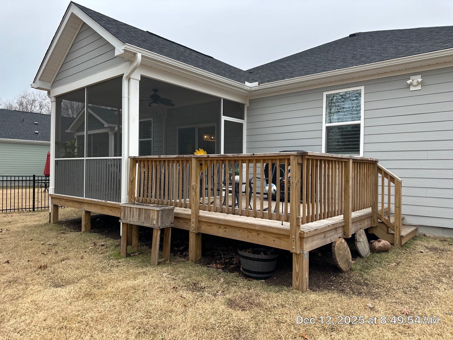 Wood Deck using Wood Sealant by DuraSeal