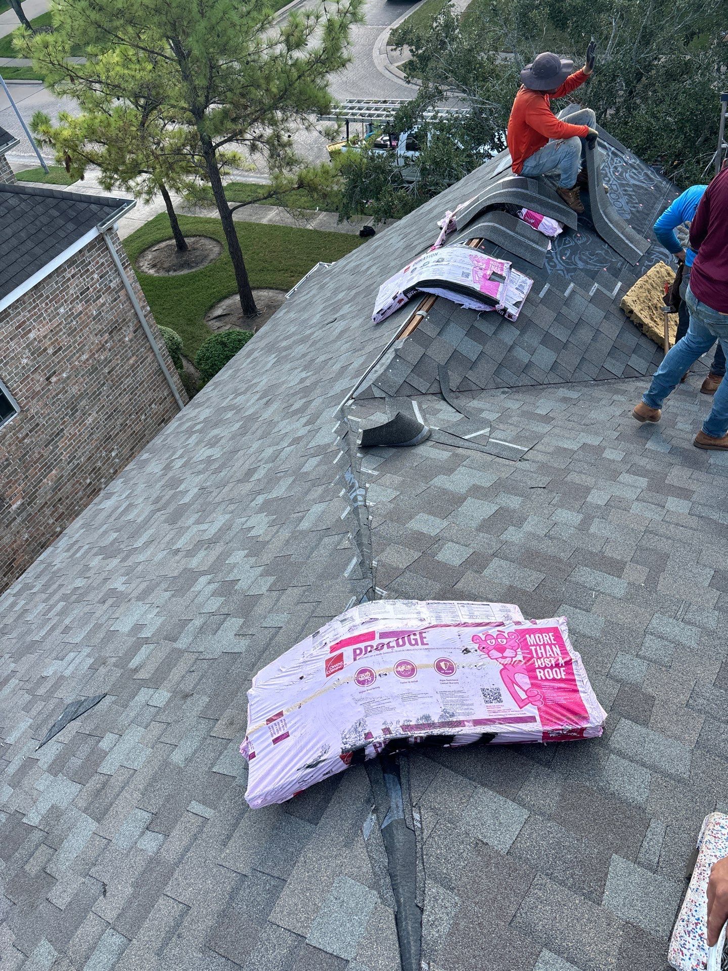 Residential Roofing Installation using Owen's Corning Duration (Lifetime) Shingles by Roof Repair Company