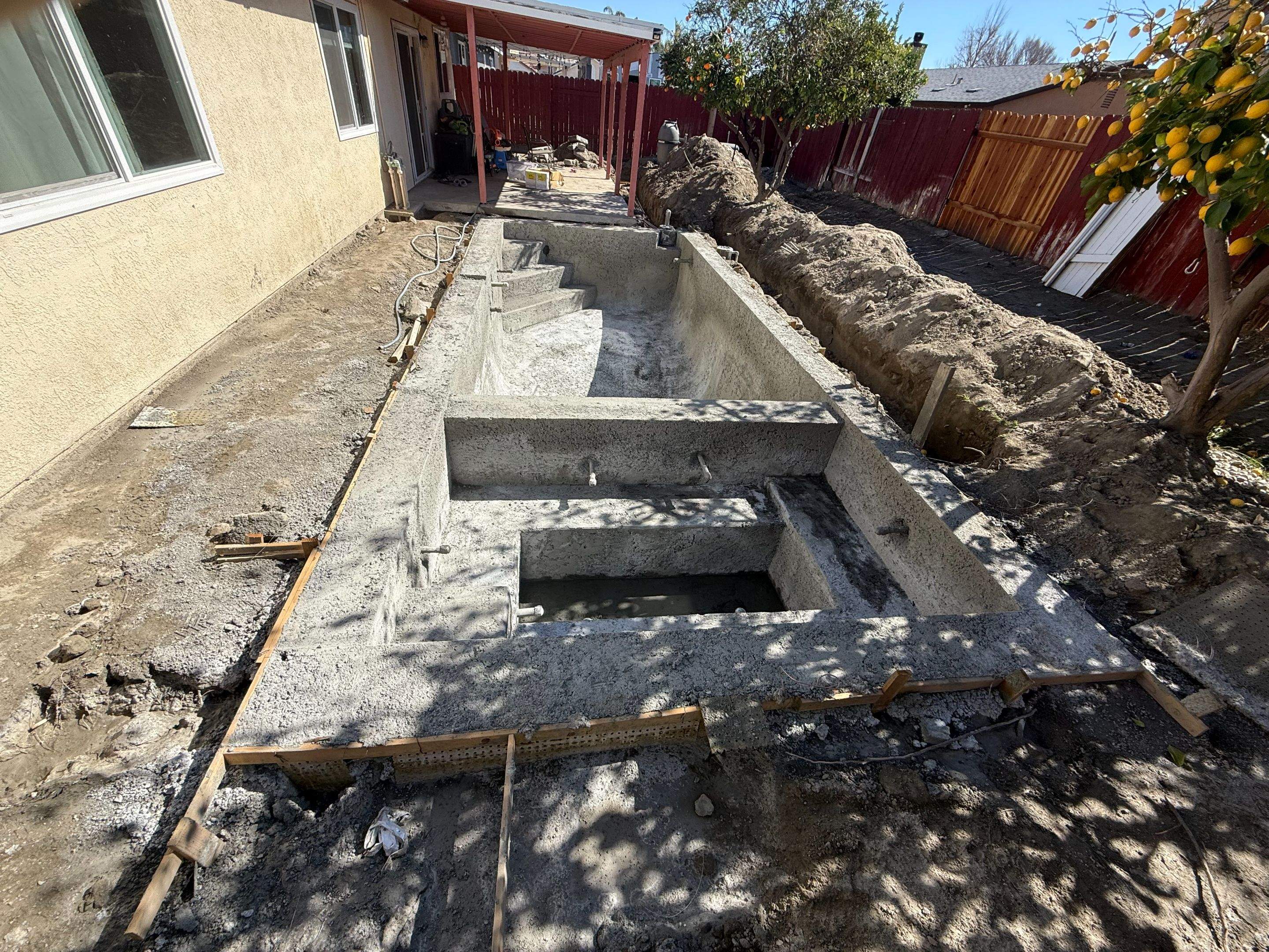 Small space pool and spa by Premier Pools and Spas Temecula