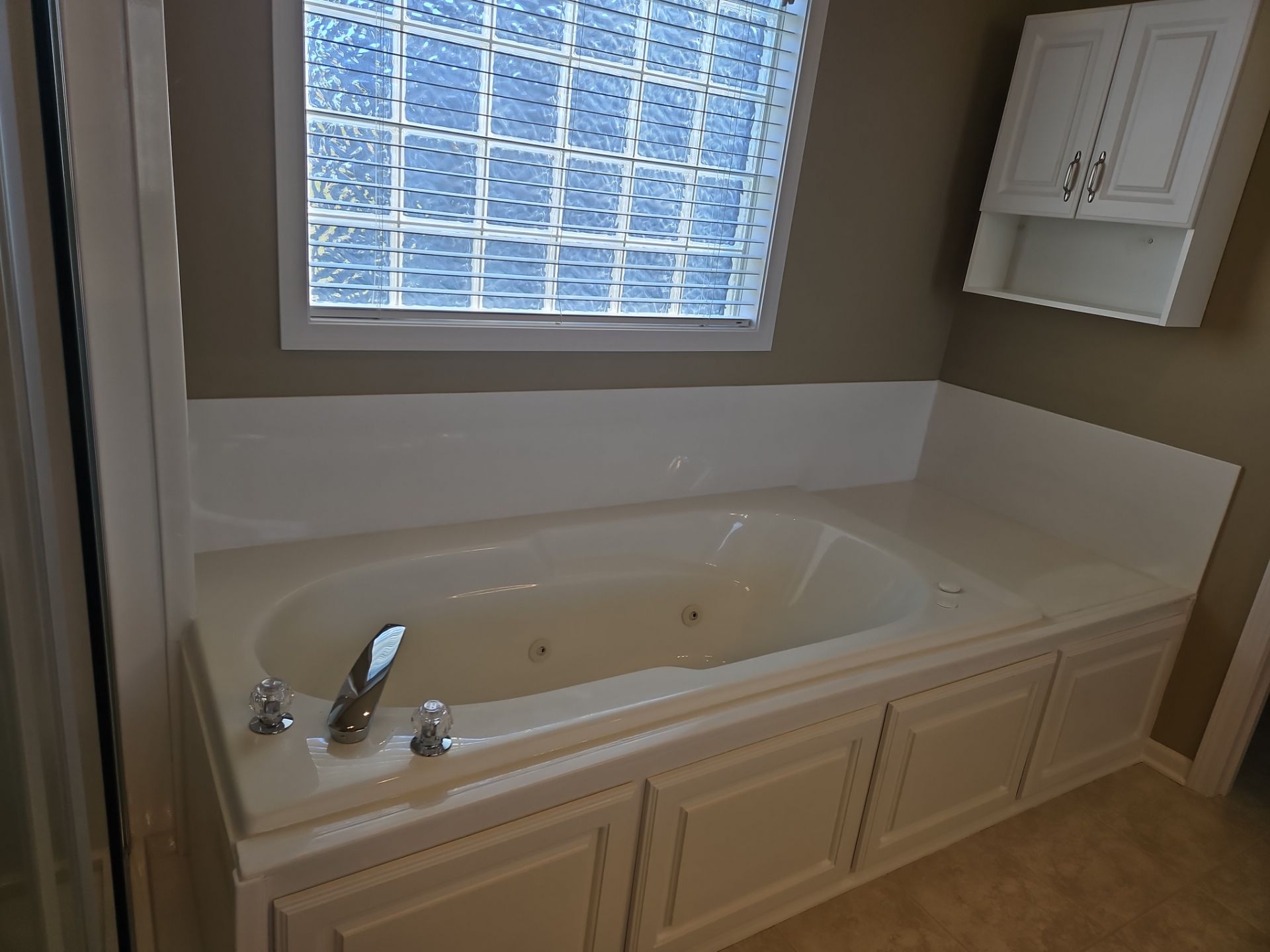 Onyx Shower and vanity top by The Shower Company