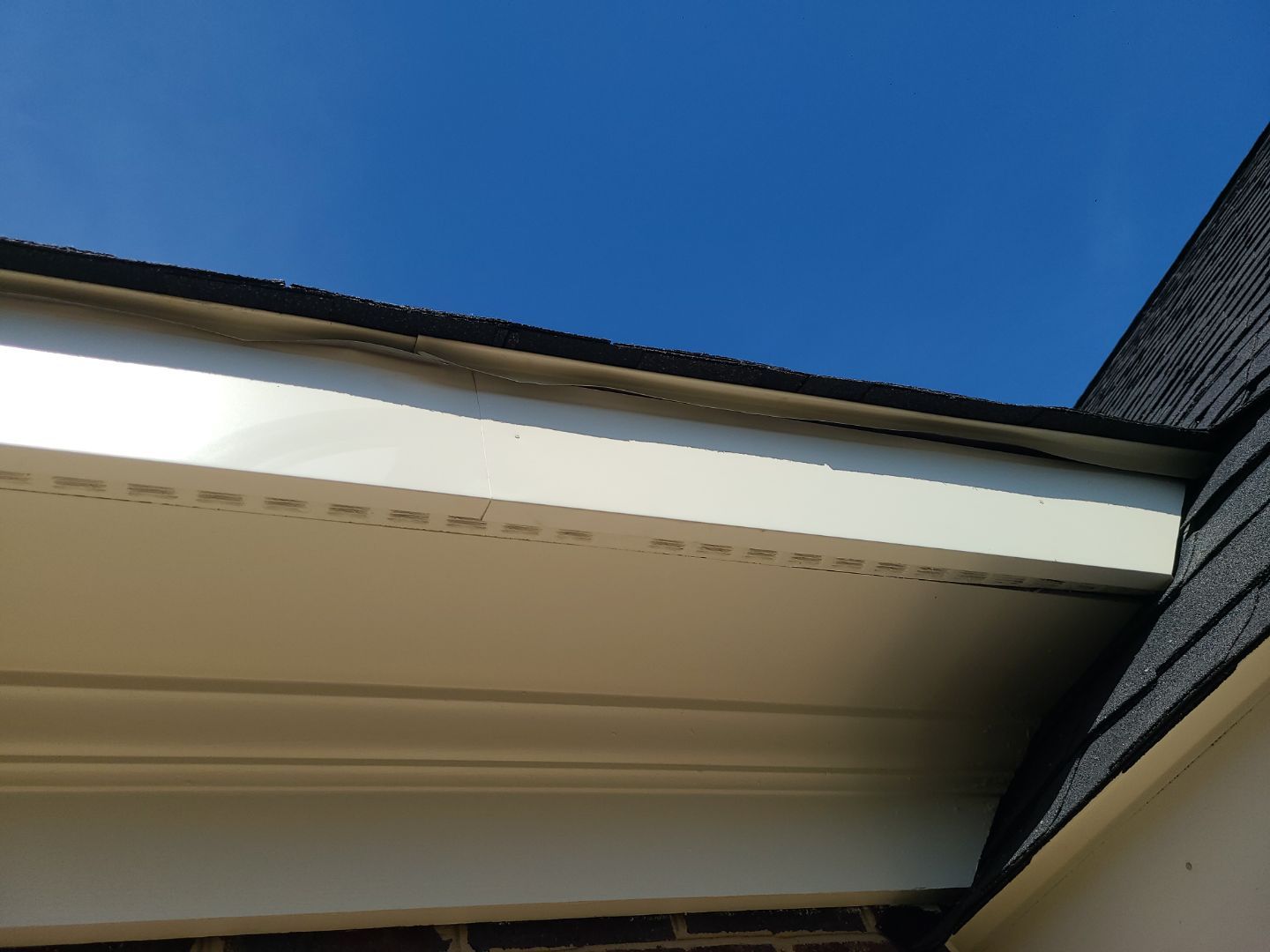 Springfield: CertainTeed Landmark Pro Designer Shingles in Max Def Charcoal Black by RM Banning, Inc.