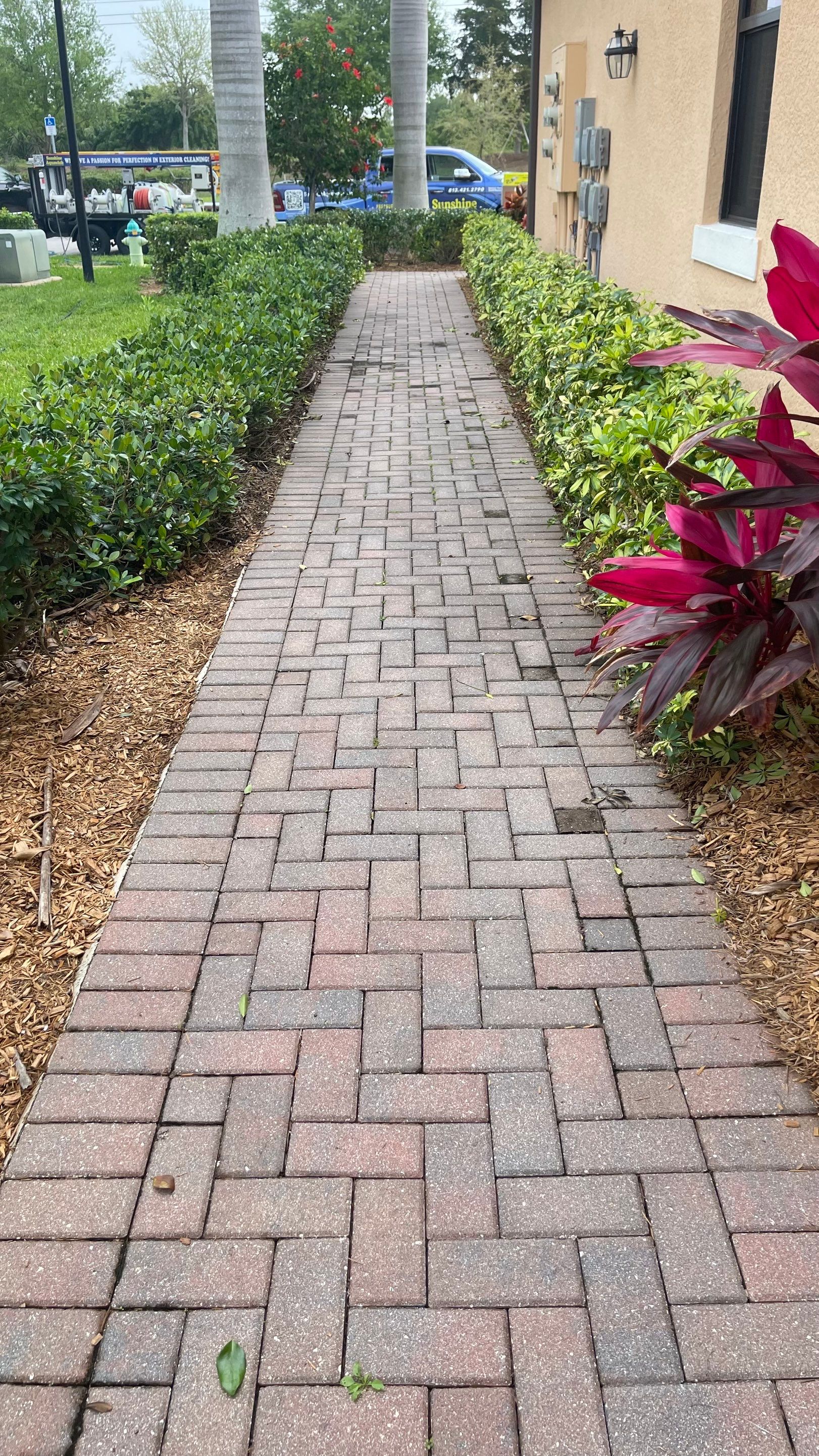 HOA Paver Driveway & Sidewalk Cleaning in Sarasota National, Venice, FL | Sunshine AquaWash by Sunshine AquaWash