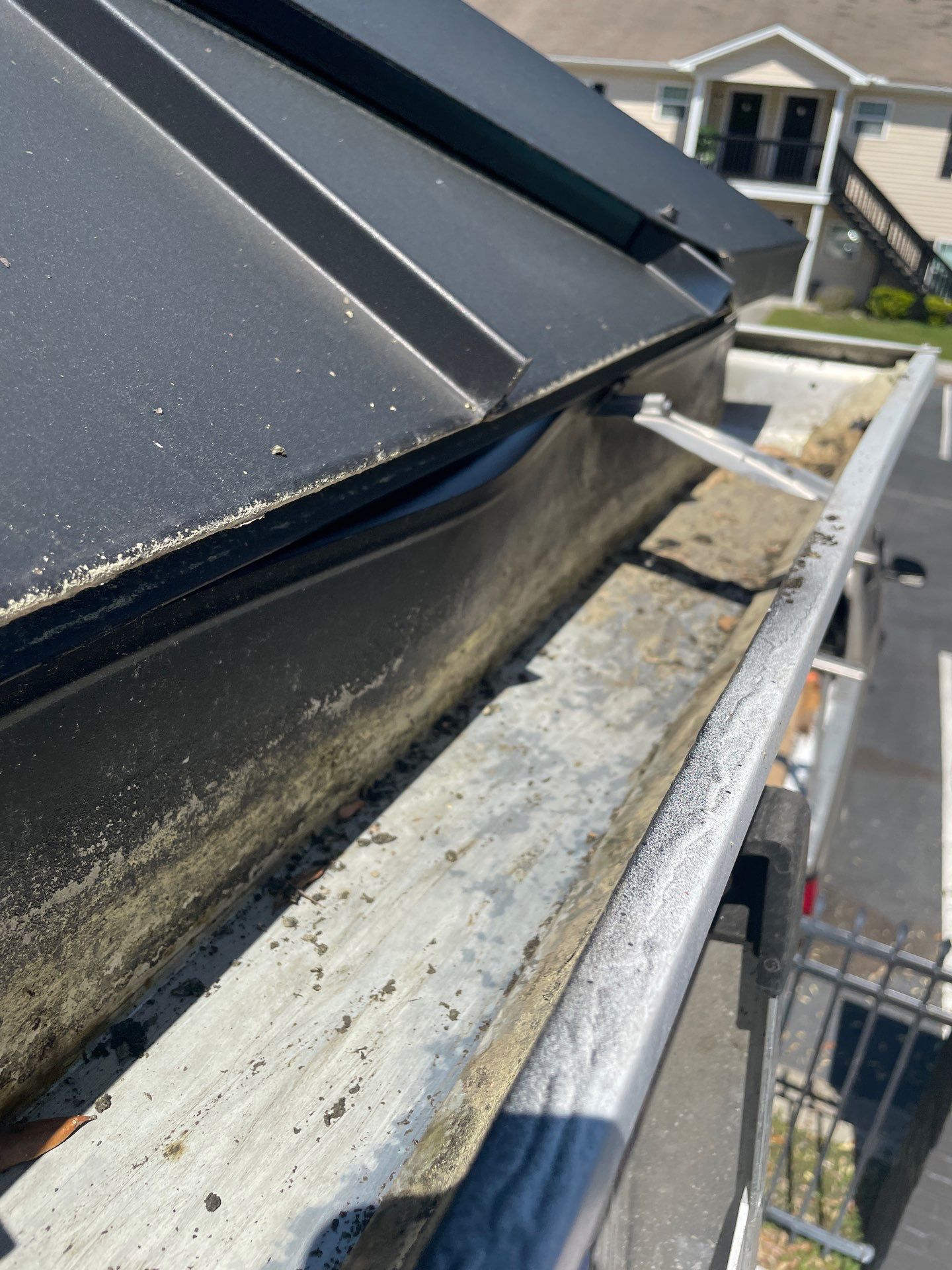 Commercial gutter cleaning Pooler after photo with clean gutters