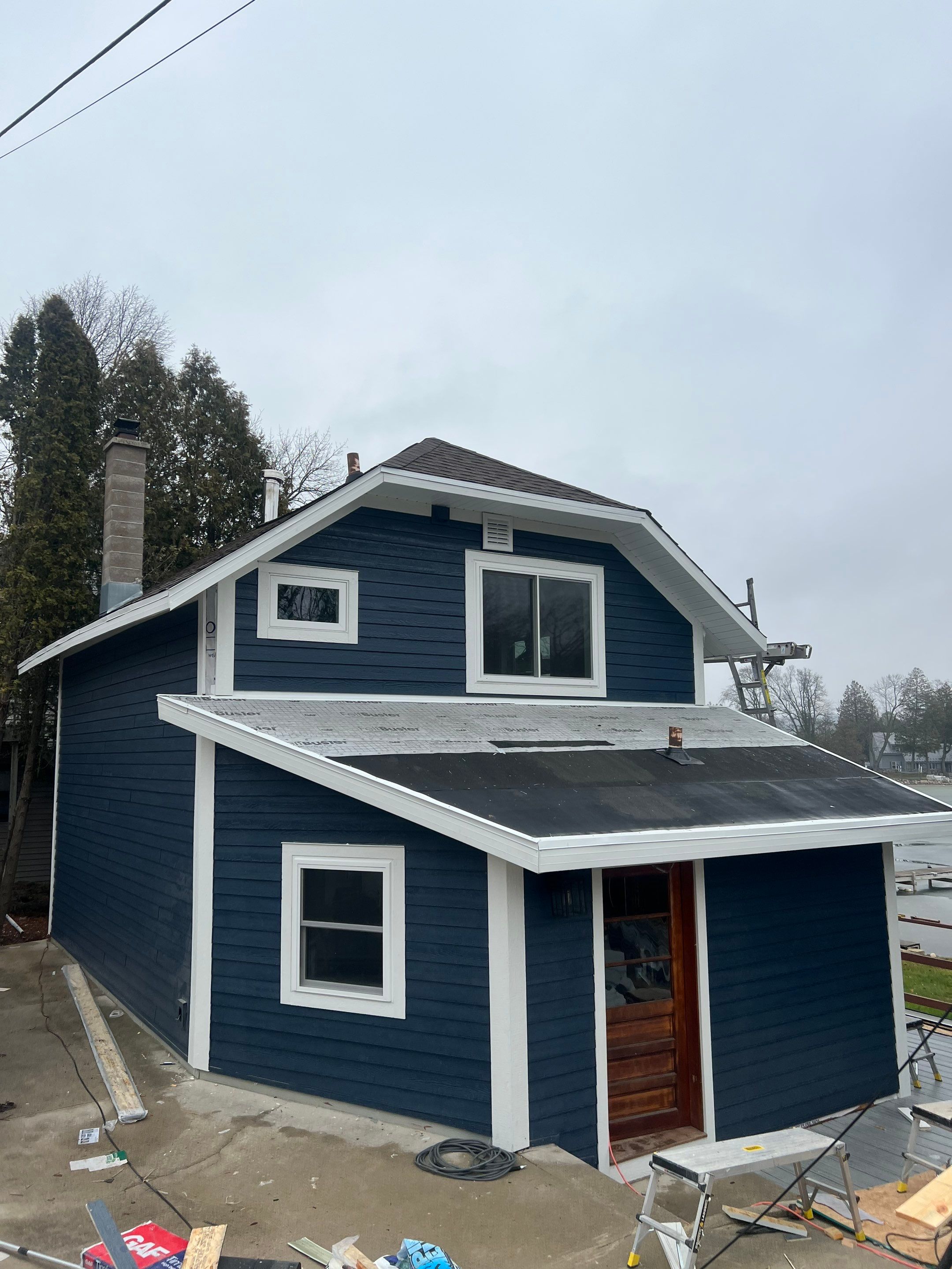 Siding and Window Replacement in Plymouth, WI by Gellings Roofing & Siding