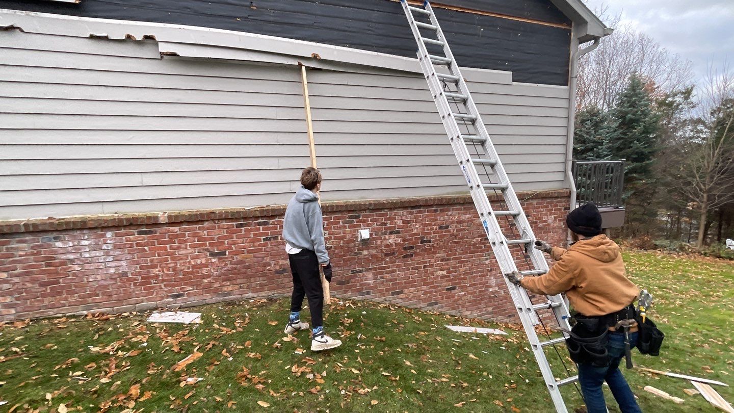 Siding Replacement using CertainTeed Monogram D5 Clapboard by 180 Contractors