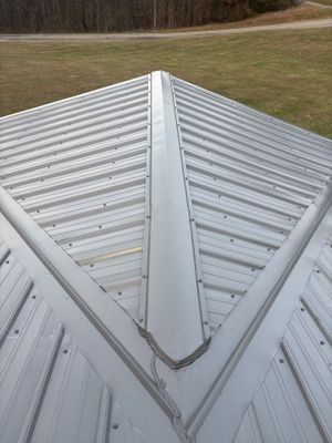 Residential Roofing Installation using Metal
