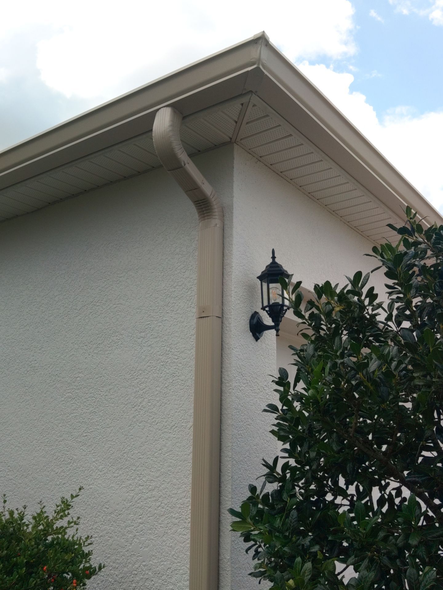 6-Inch K-Style Seamless Gutters in Bradenton FL by Gutter Professors