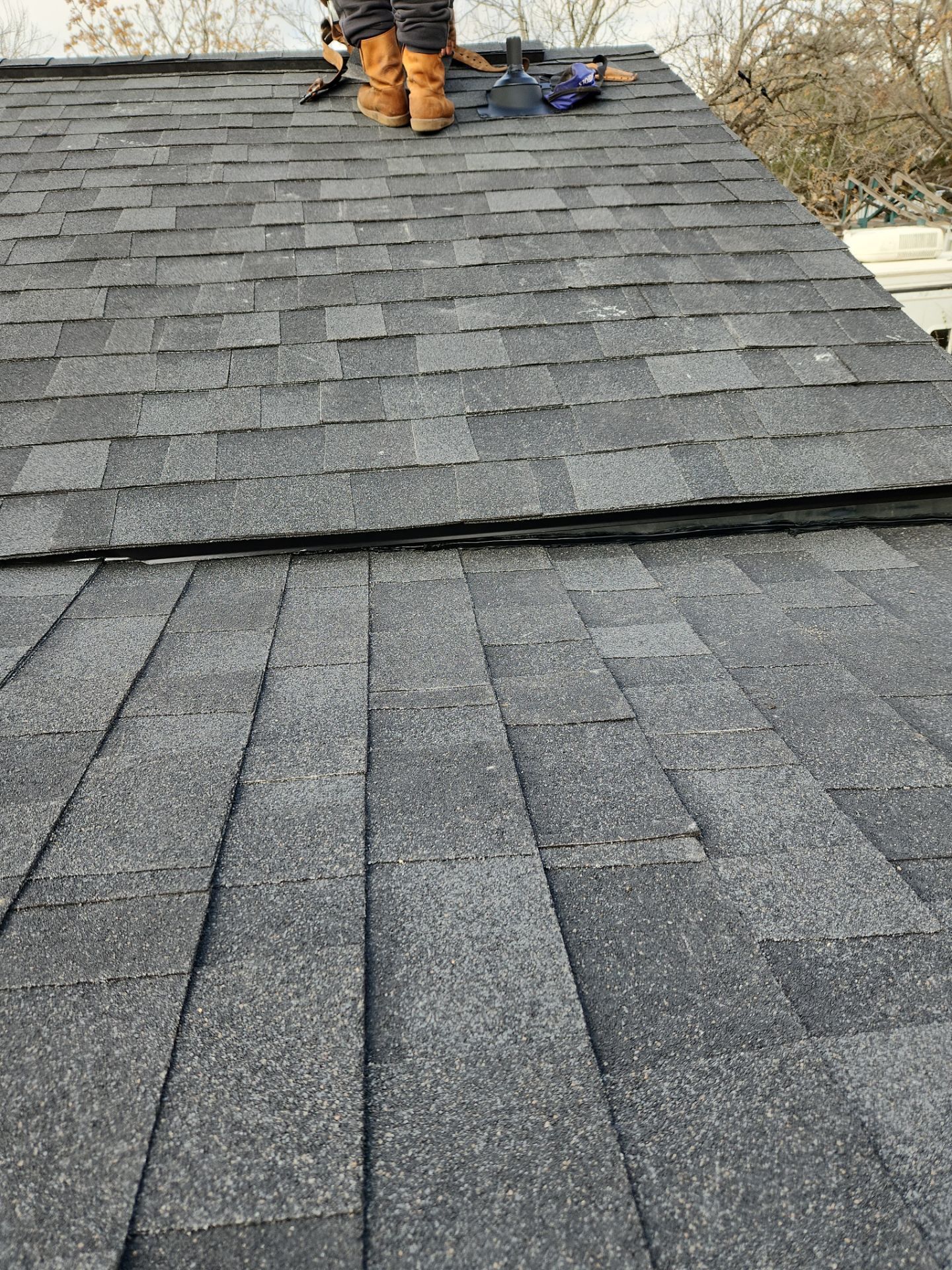 Onyx Black - Owens Corning TruDefinition Duration by RoofsOnly.com
