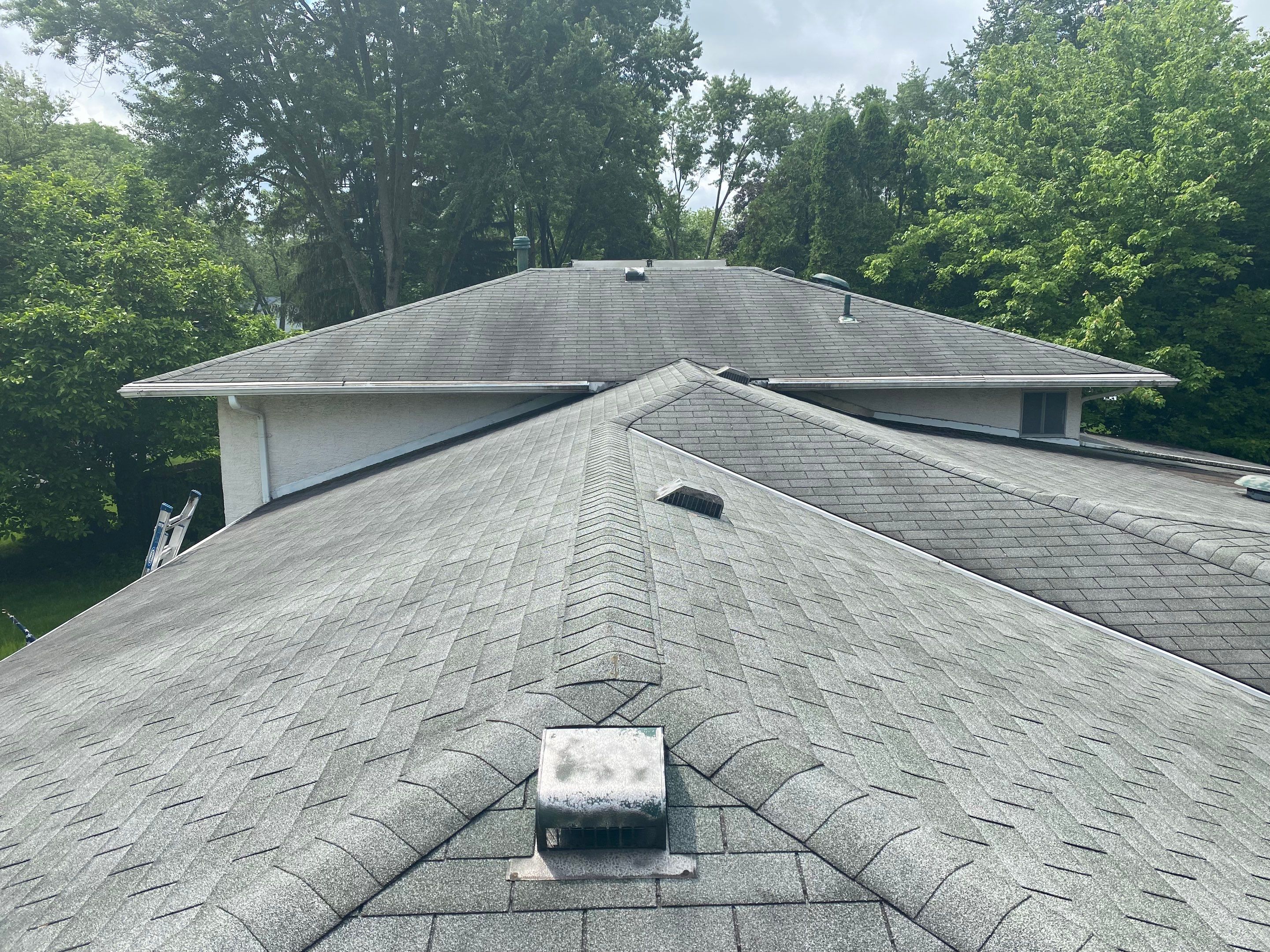 New Roof Installation using new OSB sheathing Certainteed Landmark Shingles by Best Roofing & Siding Company