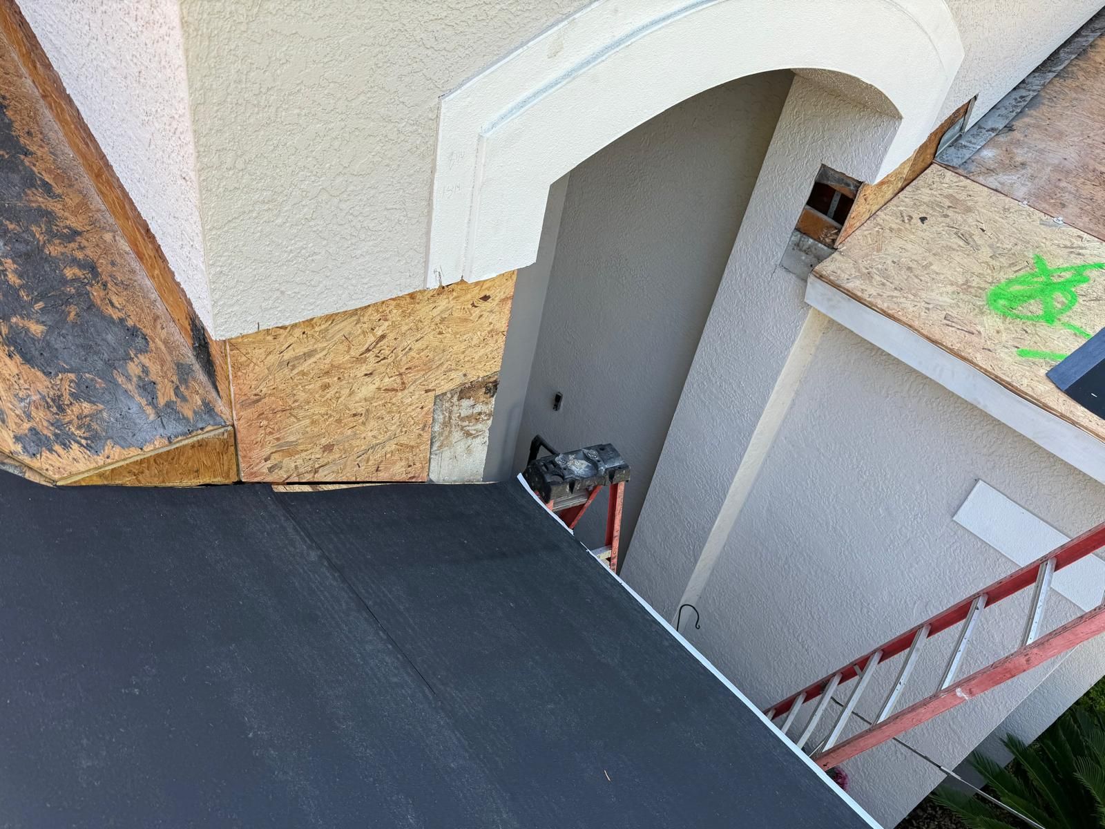 Roof Replacement in Lithia, FL by Shingle Masters Roofing