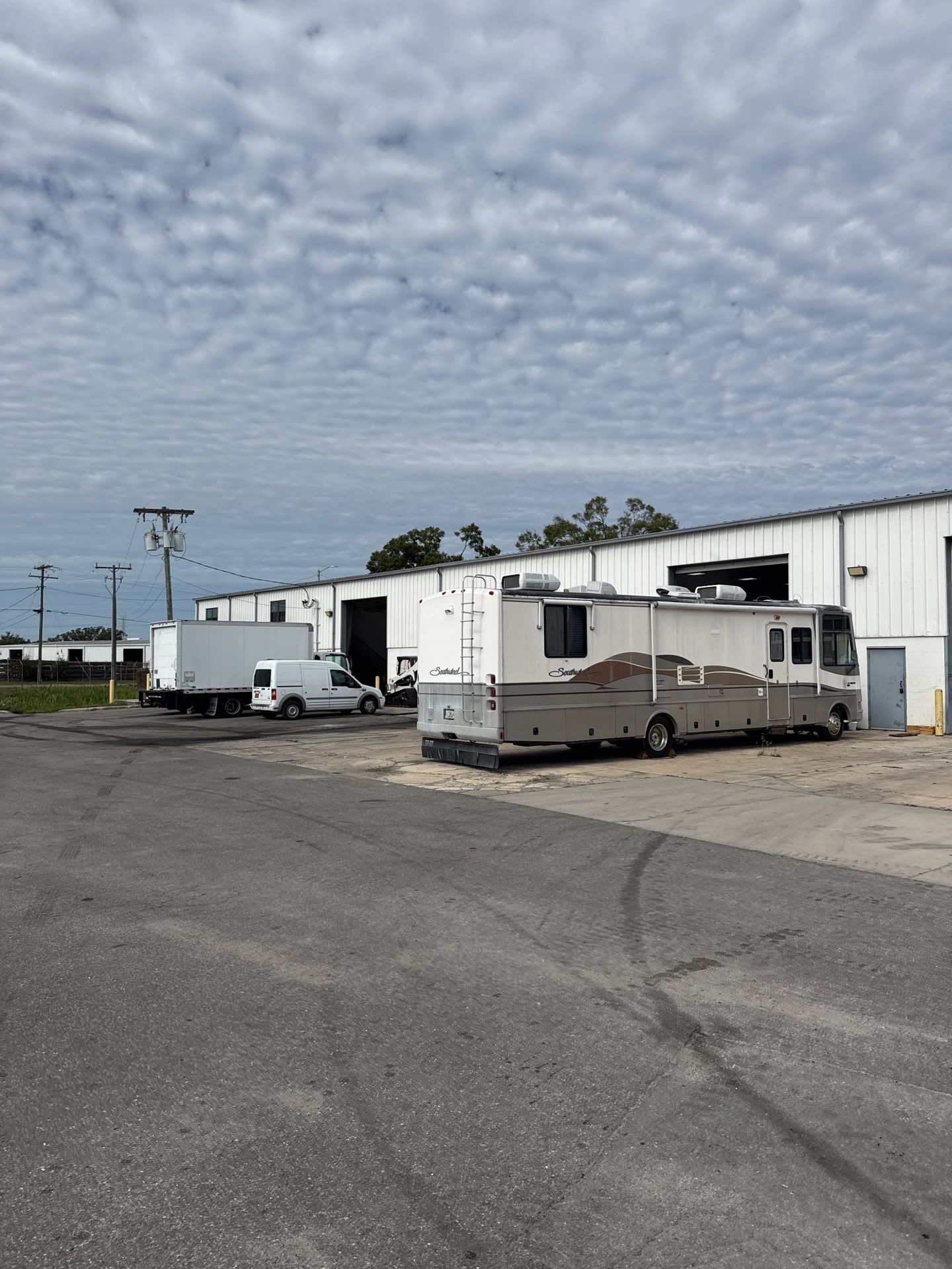 Commercial Gutters using smooth box gutters in Tampa FL by Gutter Professors