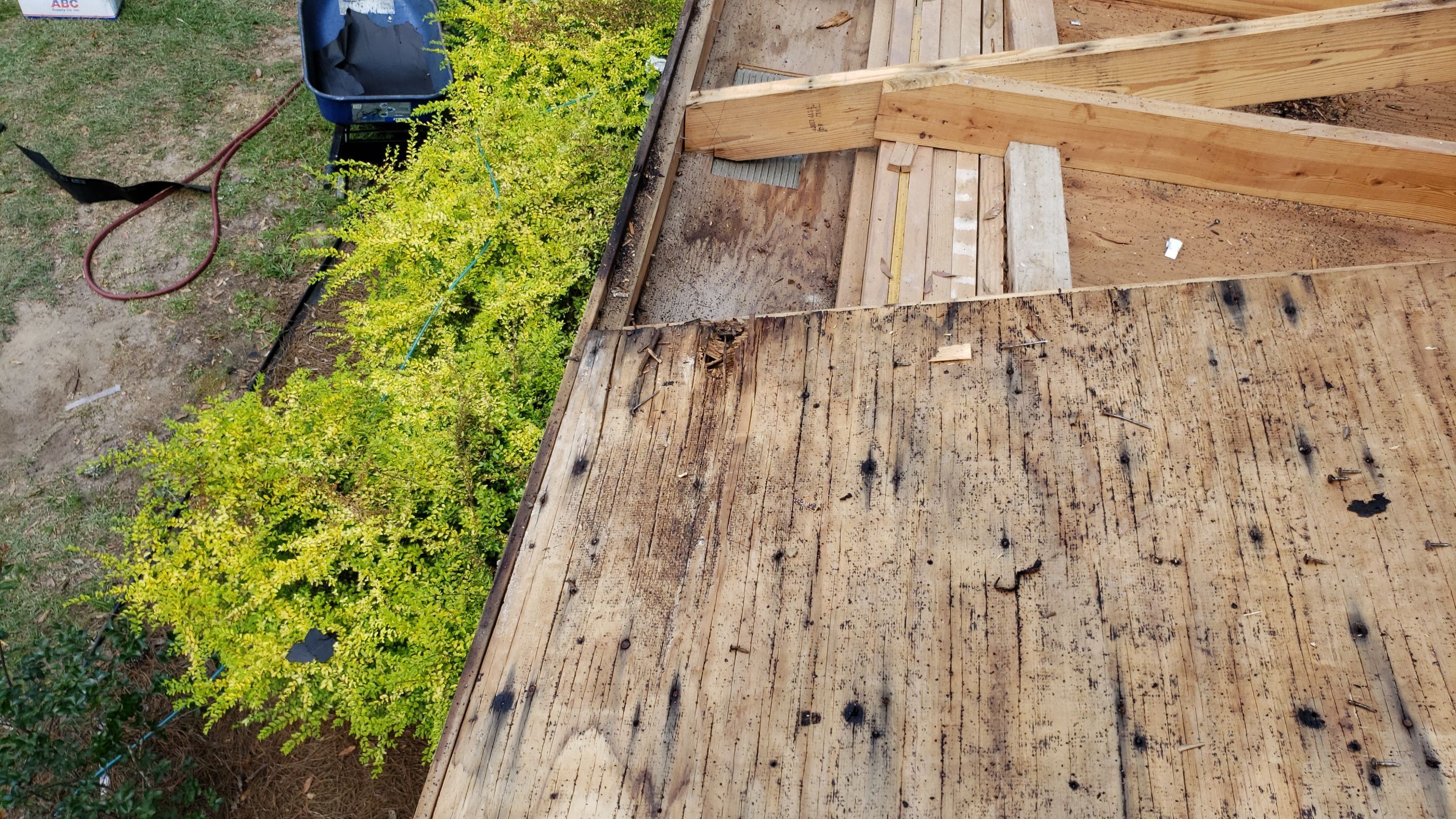 Residential Roofing Installation using Roof Replacement by American Roofing & Construction LLC
