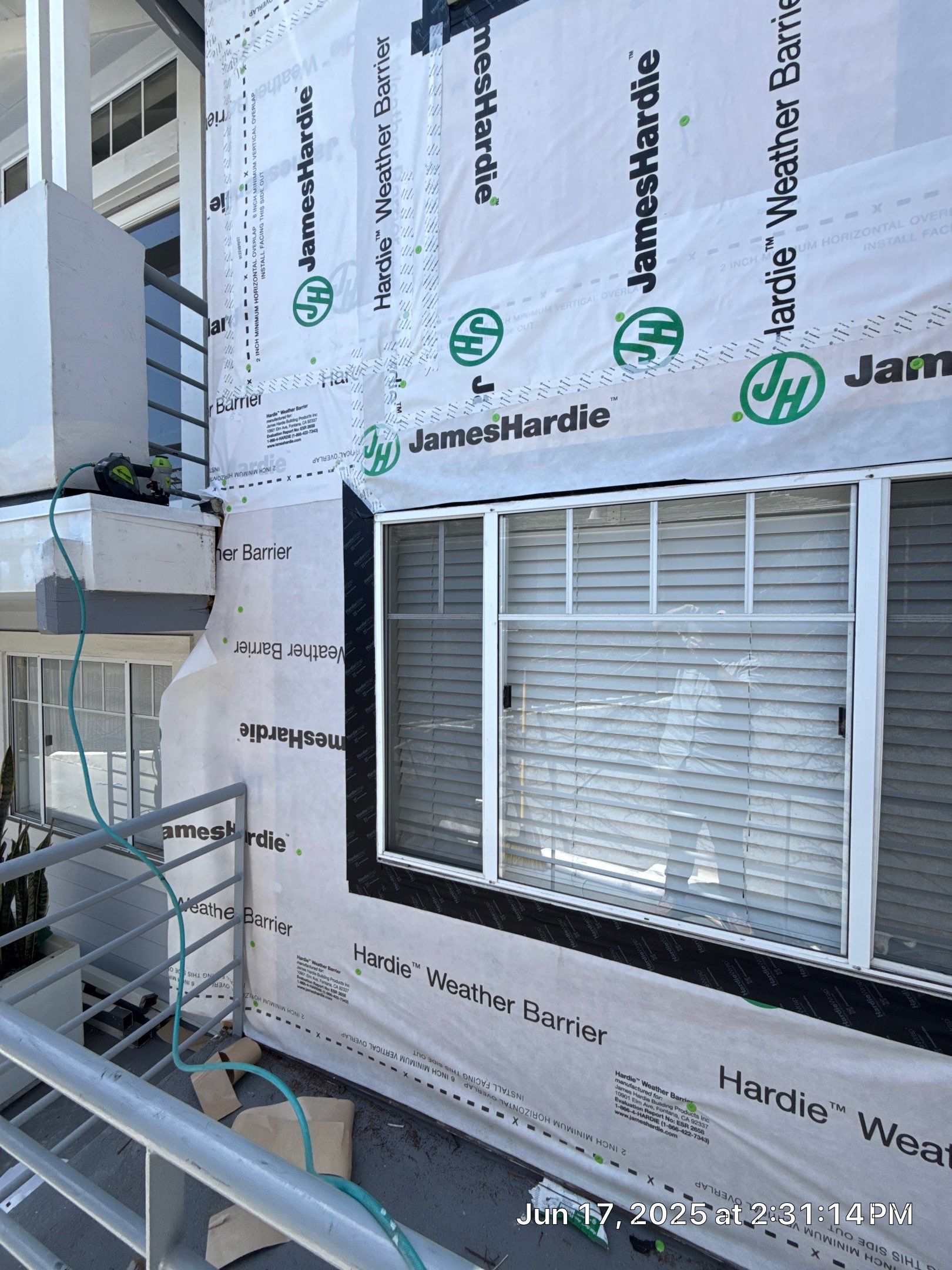 Project in Santa Monica by New Era Siding Inc