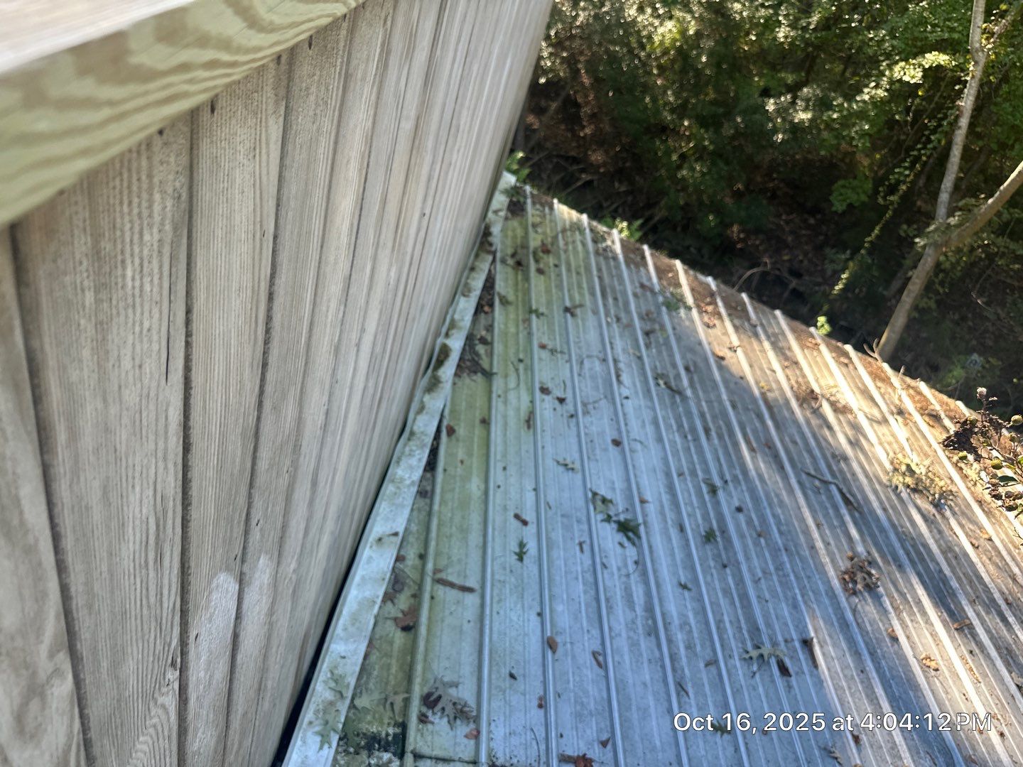 Wood Fence using Wood Sealant by DuraSeal