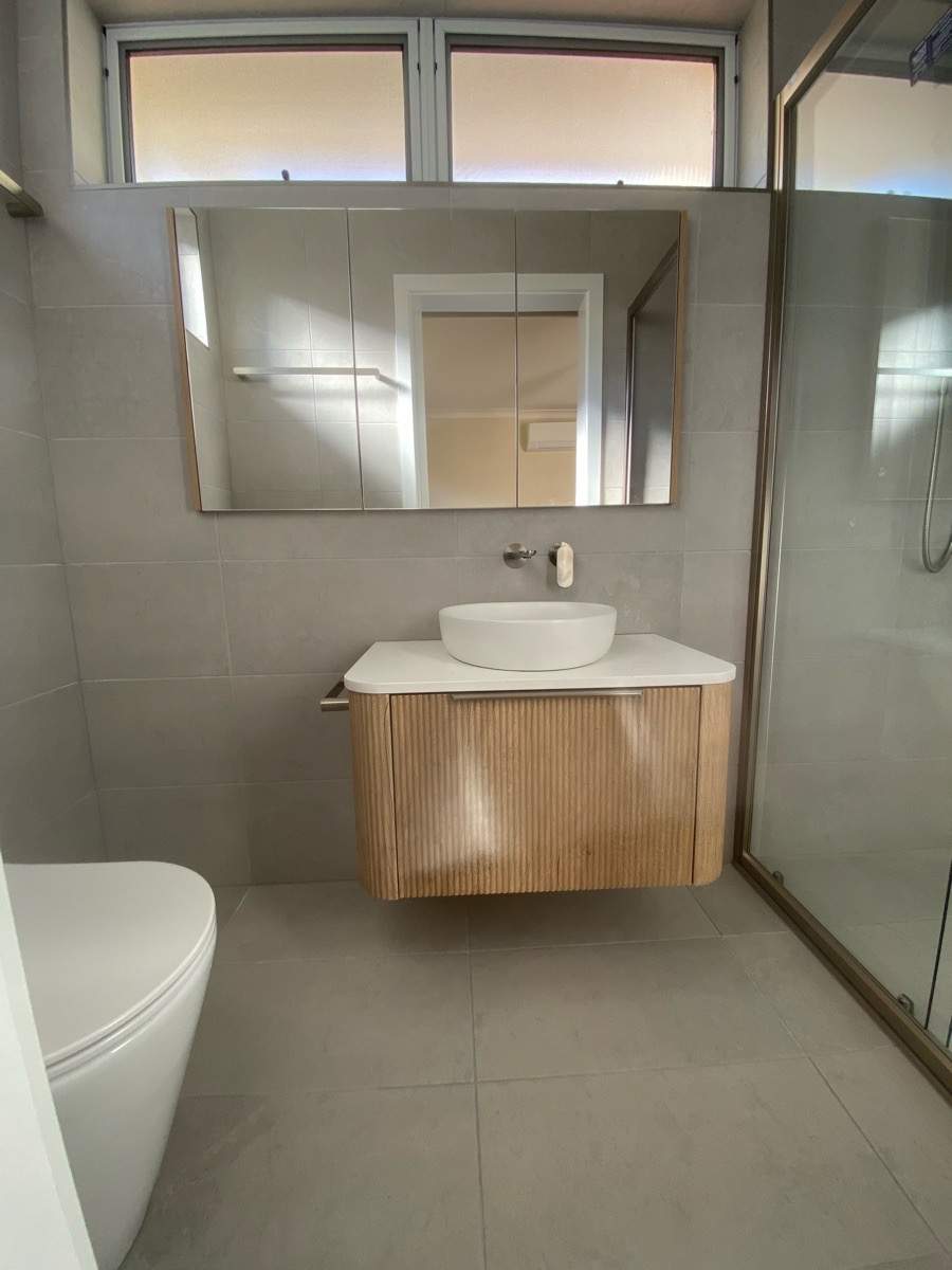Ensuite Renovation by Re-seal Bathrooms