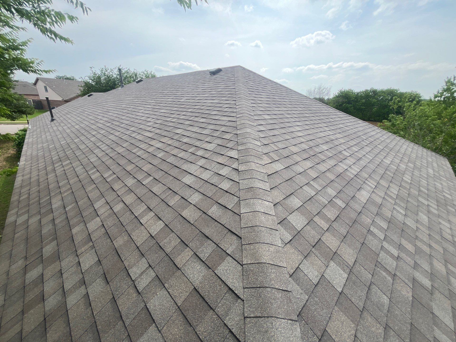 Residential Roofing Installation using Owens Corning Oakridge by Kstylez Roofing & Construction