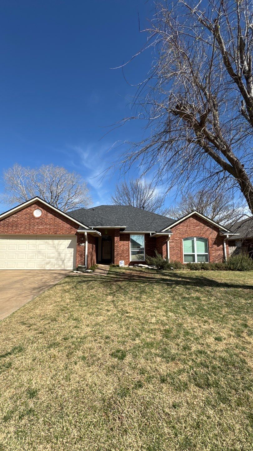 Owens Corning - Onyx Black by Frontline Roofing and Construction