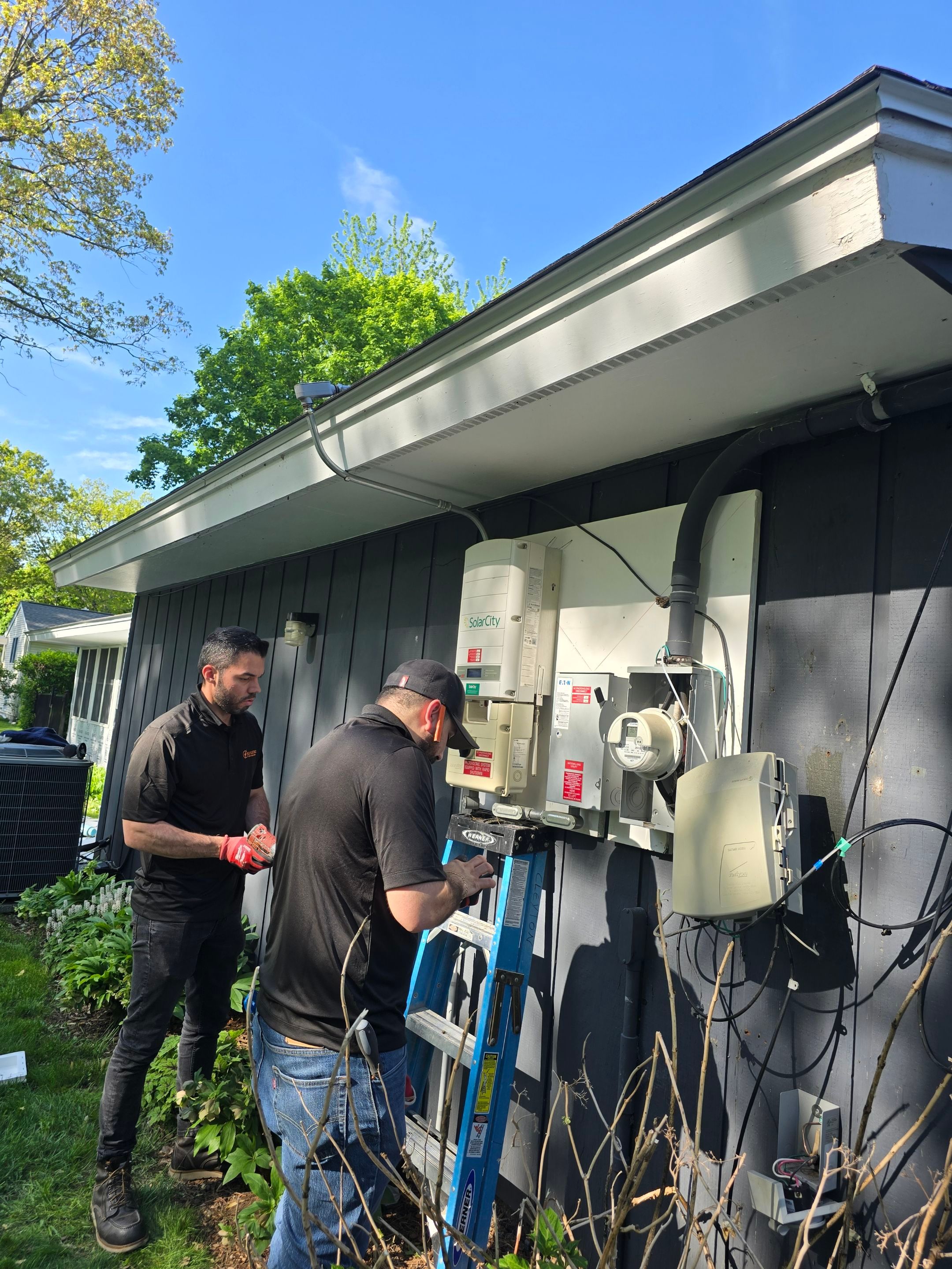 Vinyl Siding Transformation – Pacific Blue by Mighty Dog Roofing of Greater Middlesex County