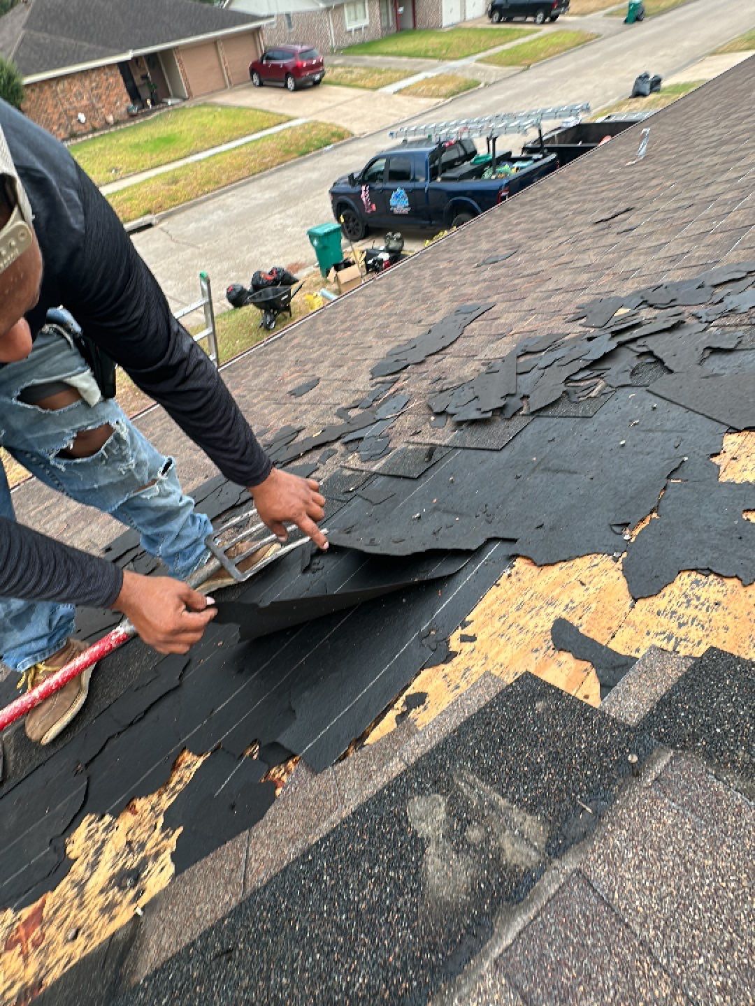 Residential Roofing Installation using Owen's Corning Duration (Lifetime) Shingles by Roof Repair Company