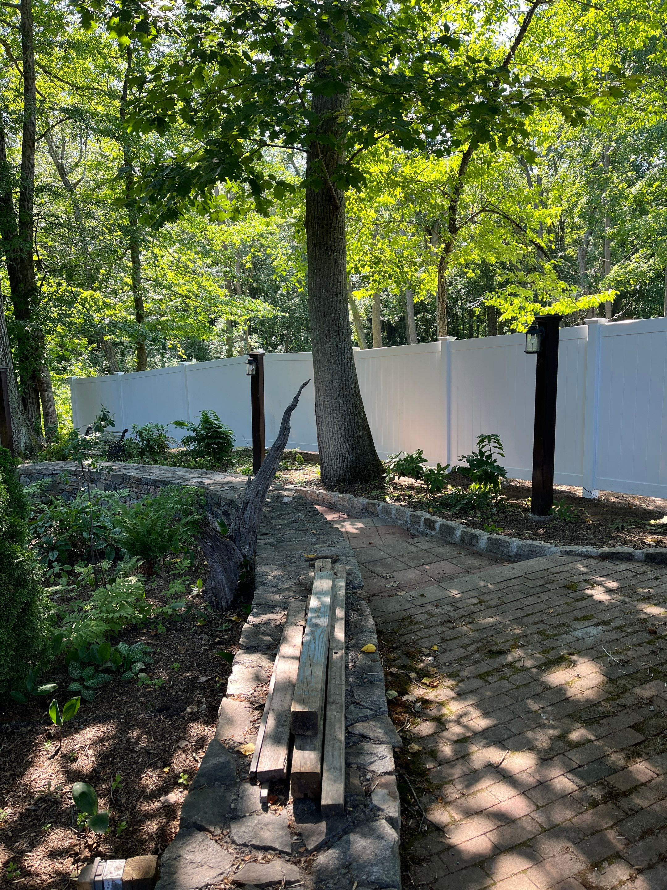 Replacement Vinyl privacy fence in White by DiGiorgi Roofing and Siding Inc