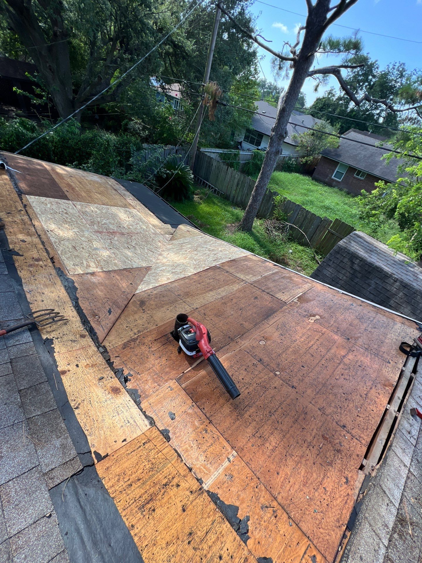 Residential Roofing Installation using Owen's Corning Duration (Lifetime) Shingles by Roof Repair Company