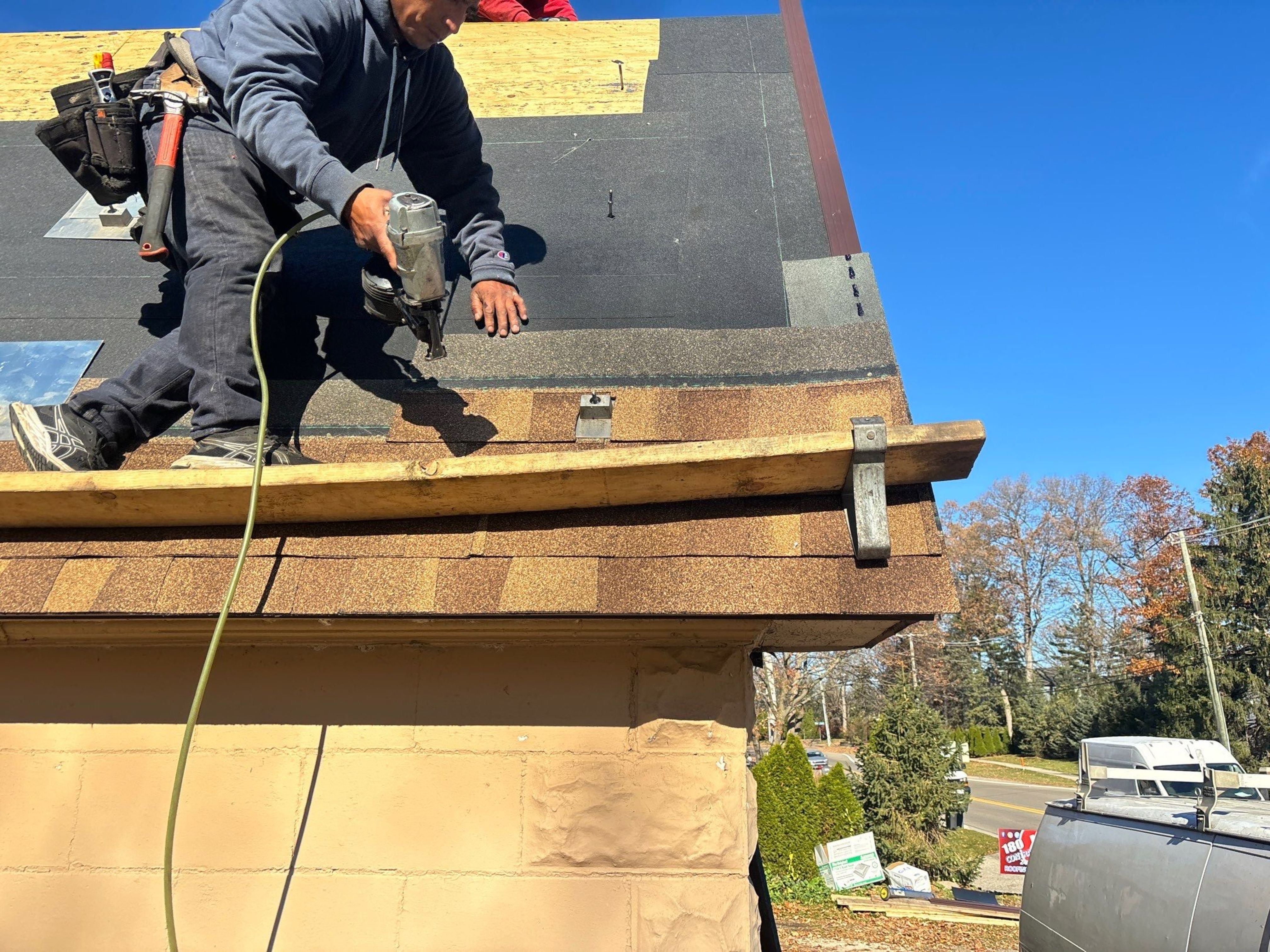 Roof Replacement using CertainTeed Landmark by 180 Contractors